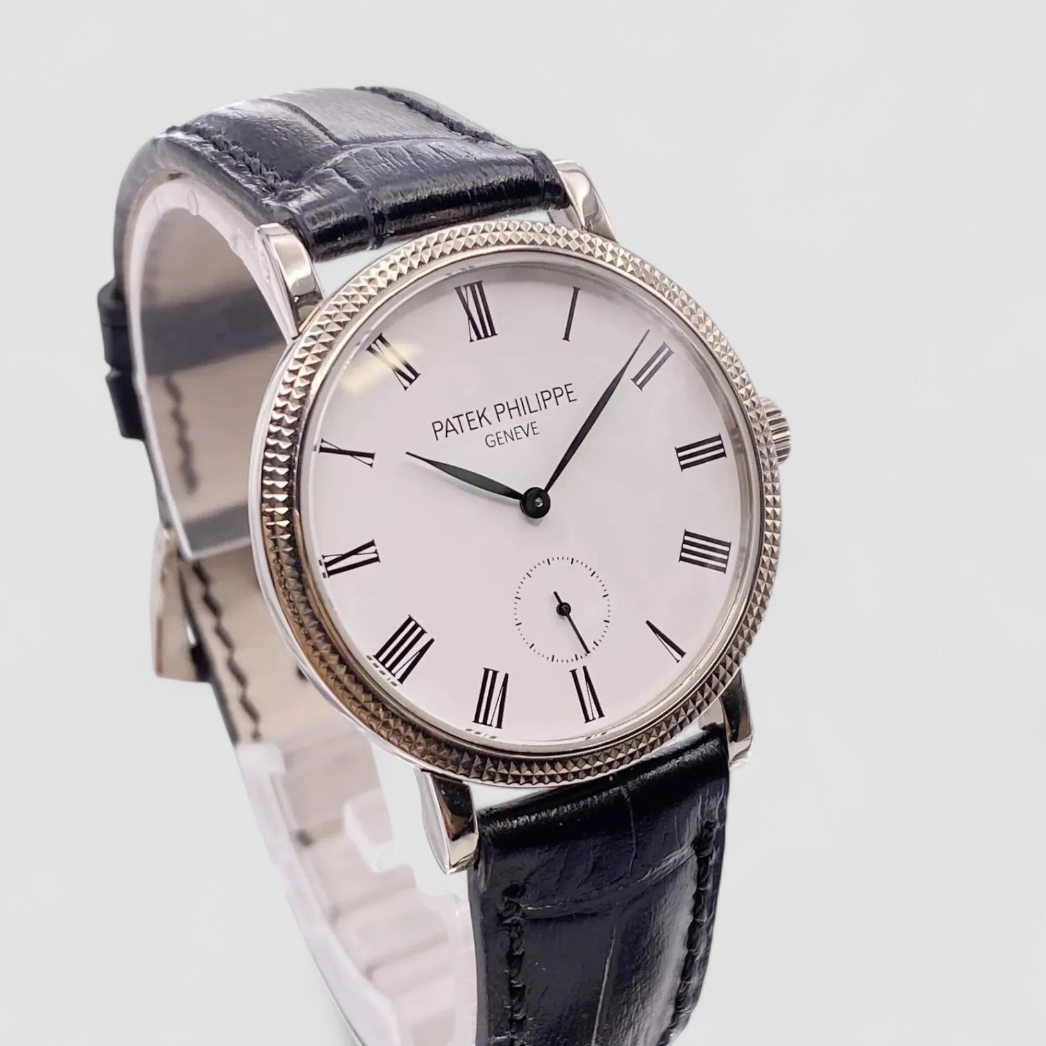 Calatrava Ladies 31mm Ivory Roman Hobnail White Gold