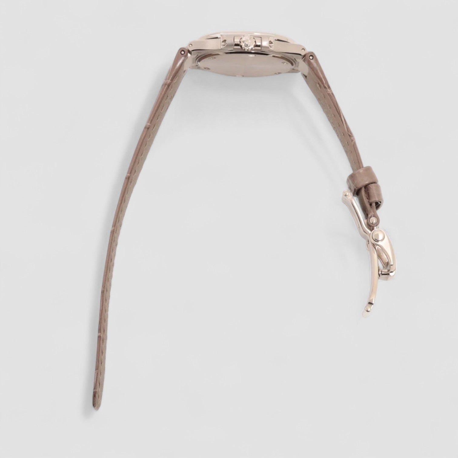 Nautilus Ladies 7010 G 18K White Gold / Diamonds