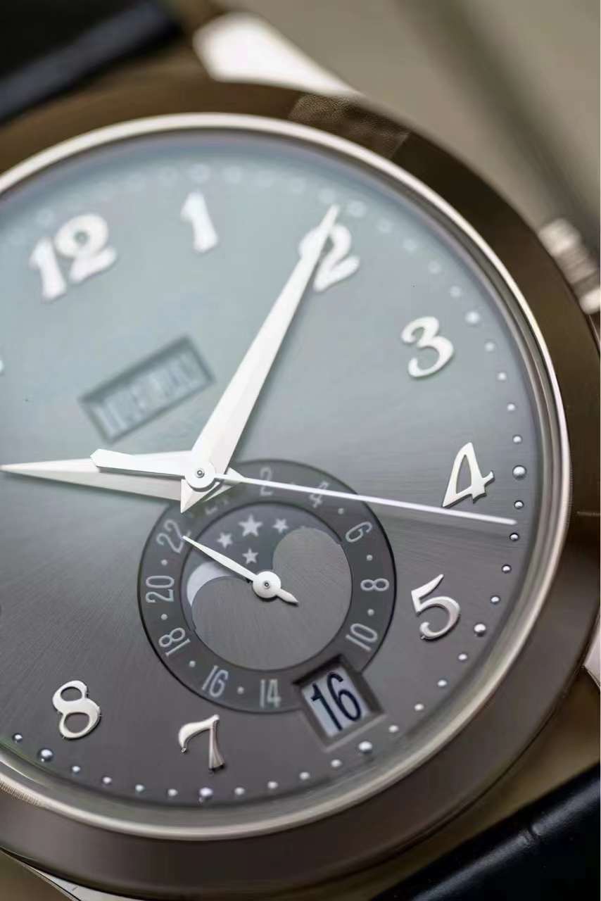 Annual Calendar White Gold Grey Dial