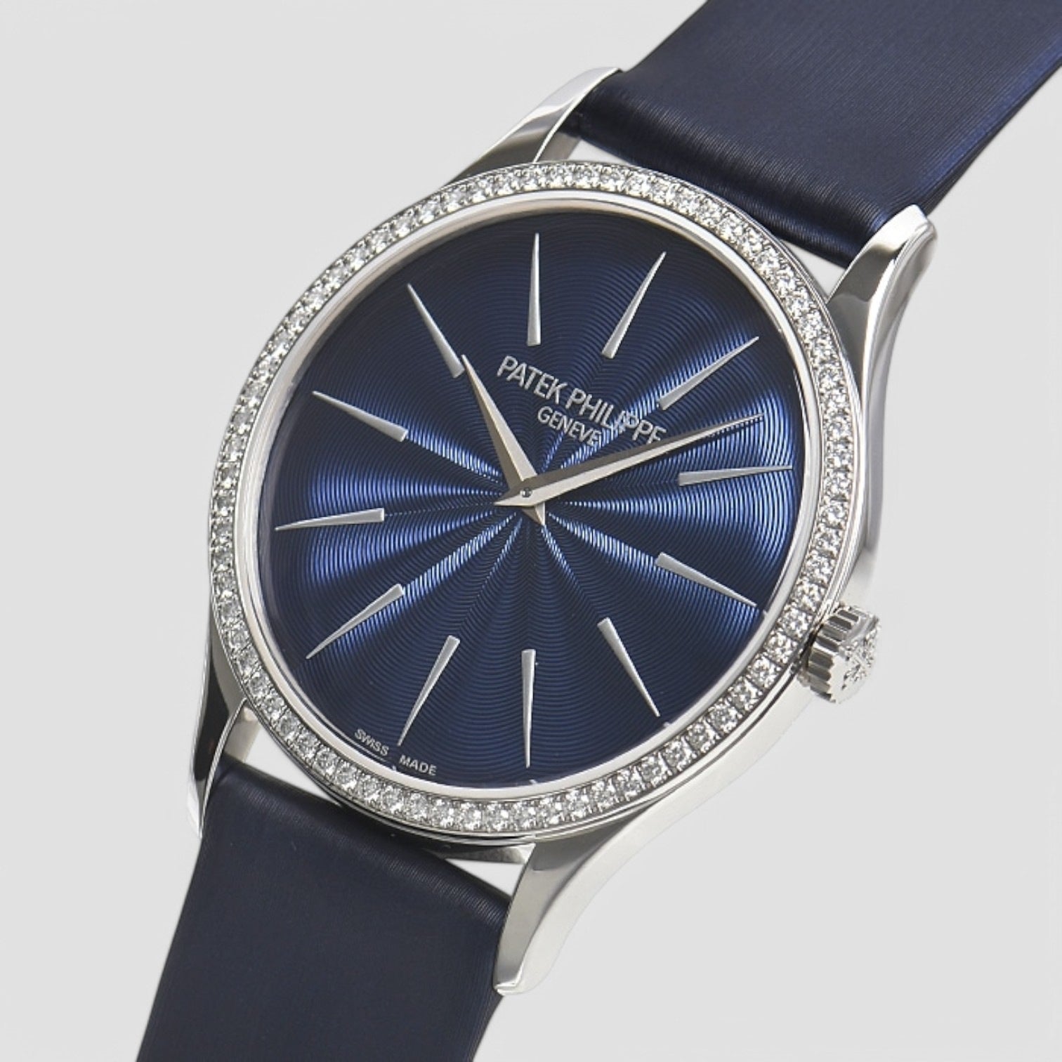 Calatrava Unisex 18K White Gold Diamonds Manual Wind 33MM