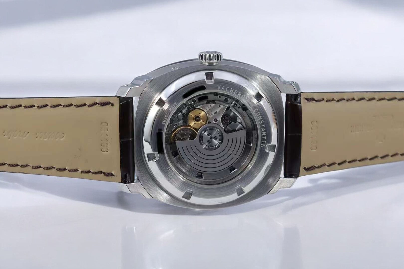 Quai de Ille Day Date Power Reserve in Palladium