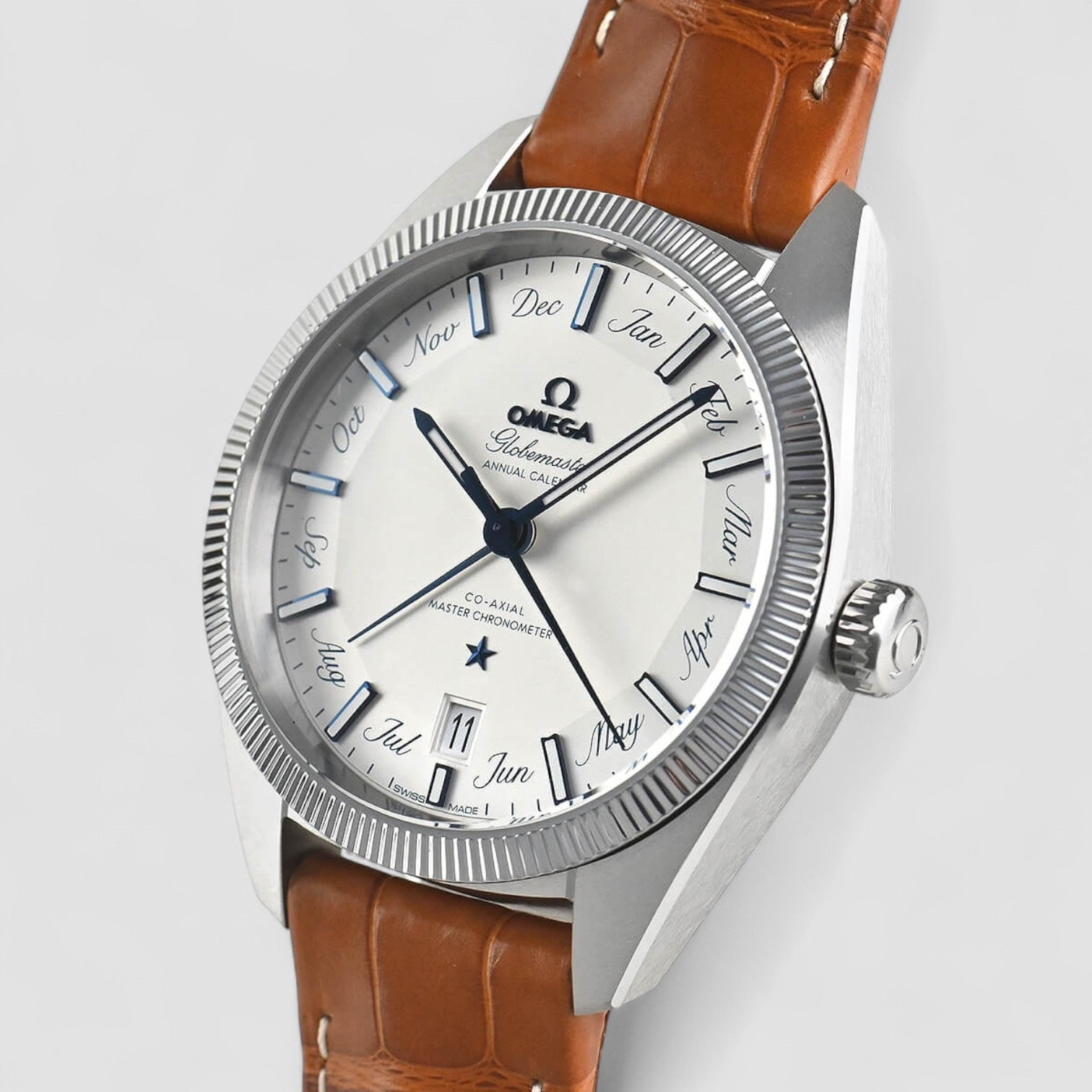 Globemaster Annual Calendar SS Silver Dial