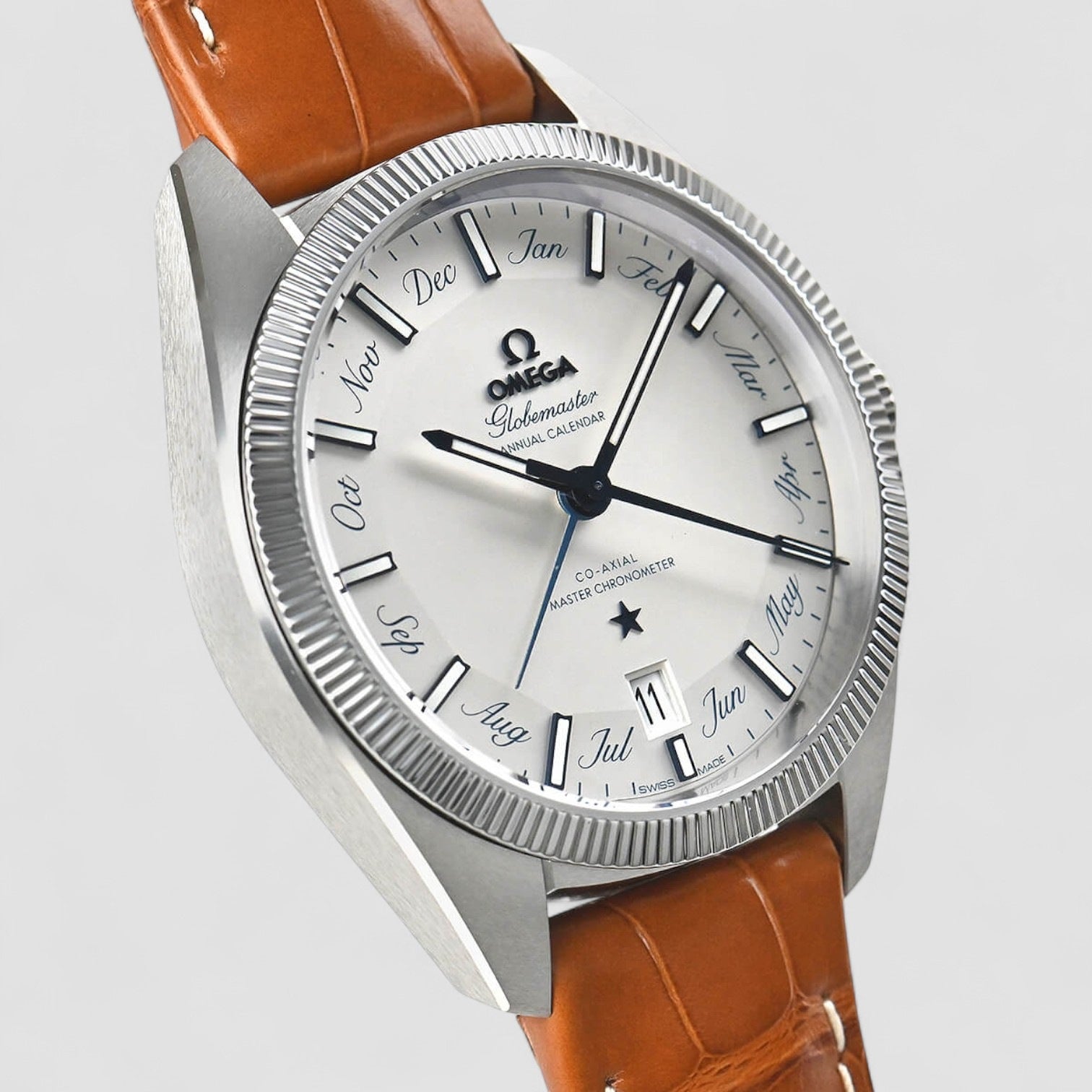 Globemaster Annual Calendar SS Silver Dial