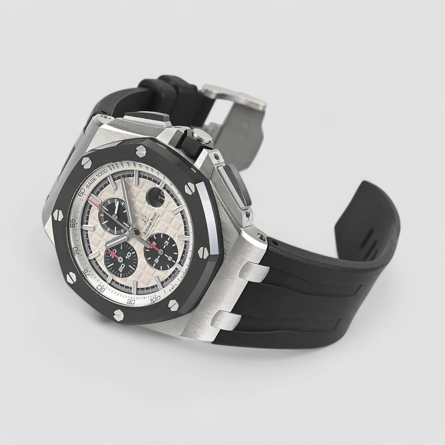 ROYAL OAK OFFSHORE CHRONOGRAPH SILVER DIAL CERAMIC BEZEL SS