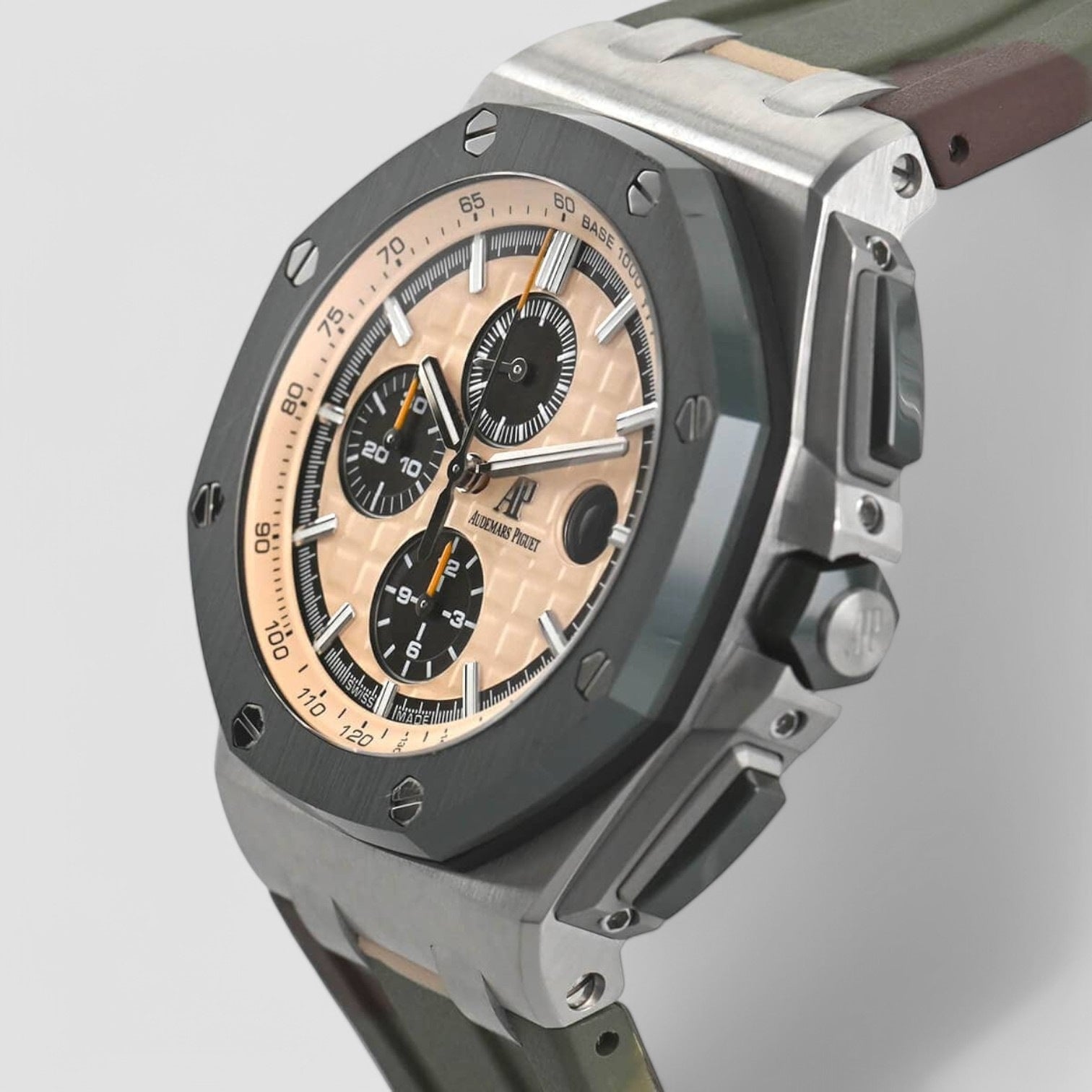 Royal Oak Offshore Chronograph 26400SO Offshore Camoflauge