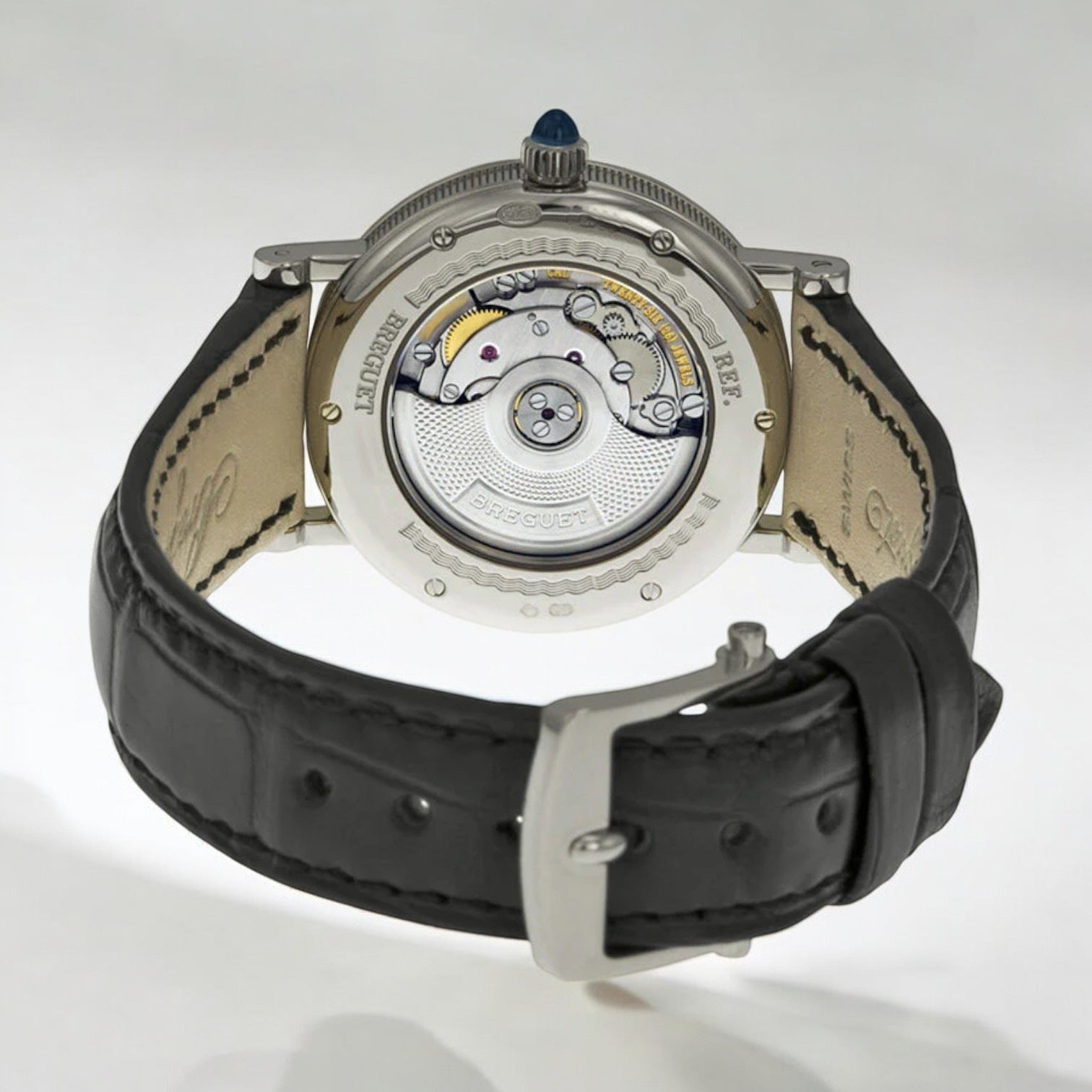 Classique mother of pearl dial 18kt white gold