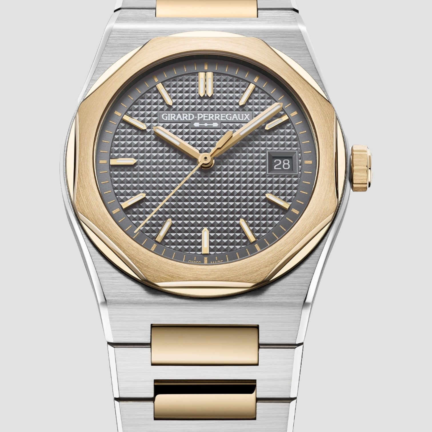 Laureato FIFTY Yellow Gold 39mm