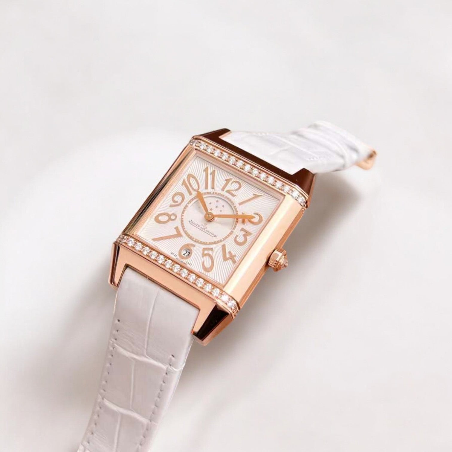 Reverso Squadra Lady Duetto – Elegant Rose Gold Sophistication