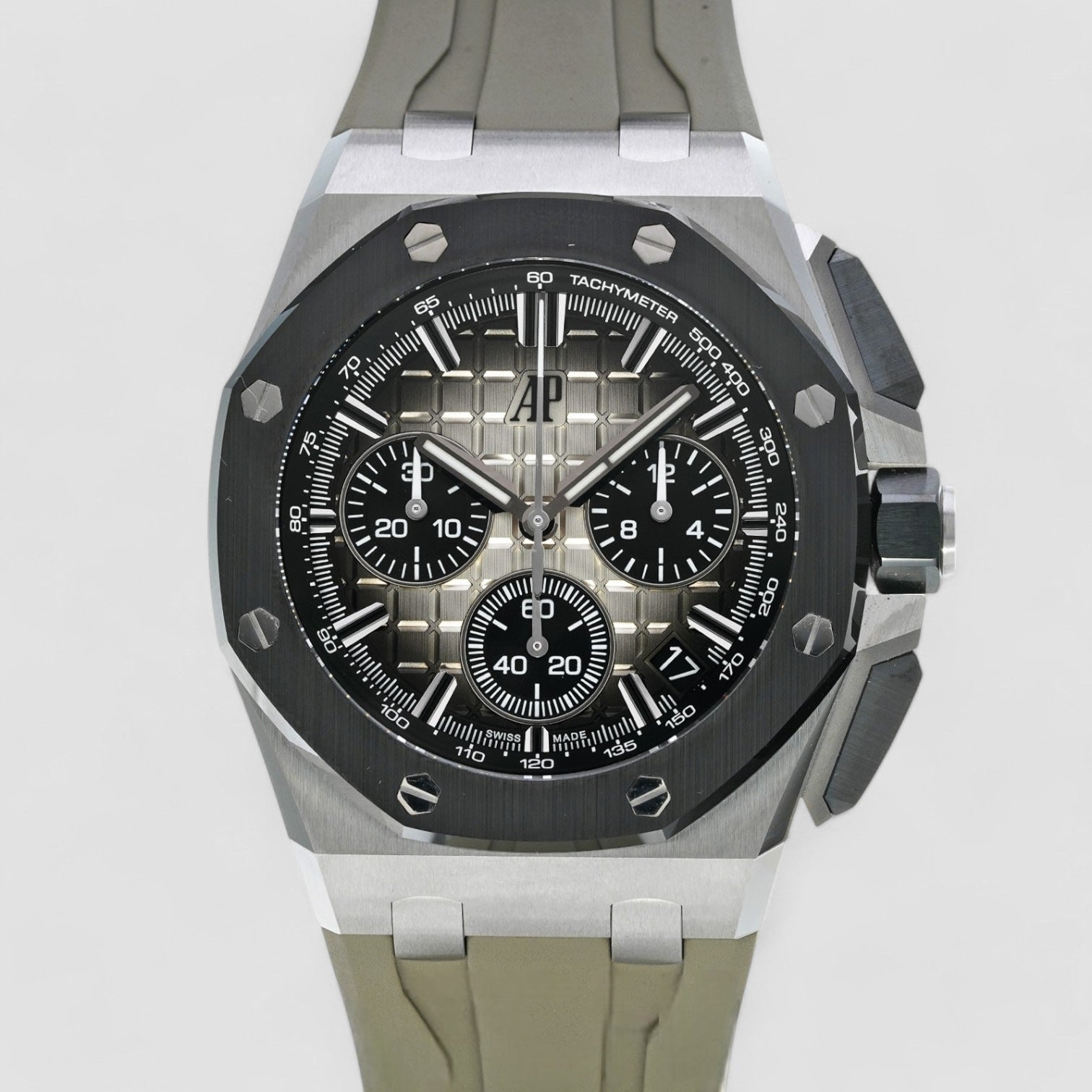 Royal Oak Offshore Smoked Dial