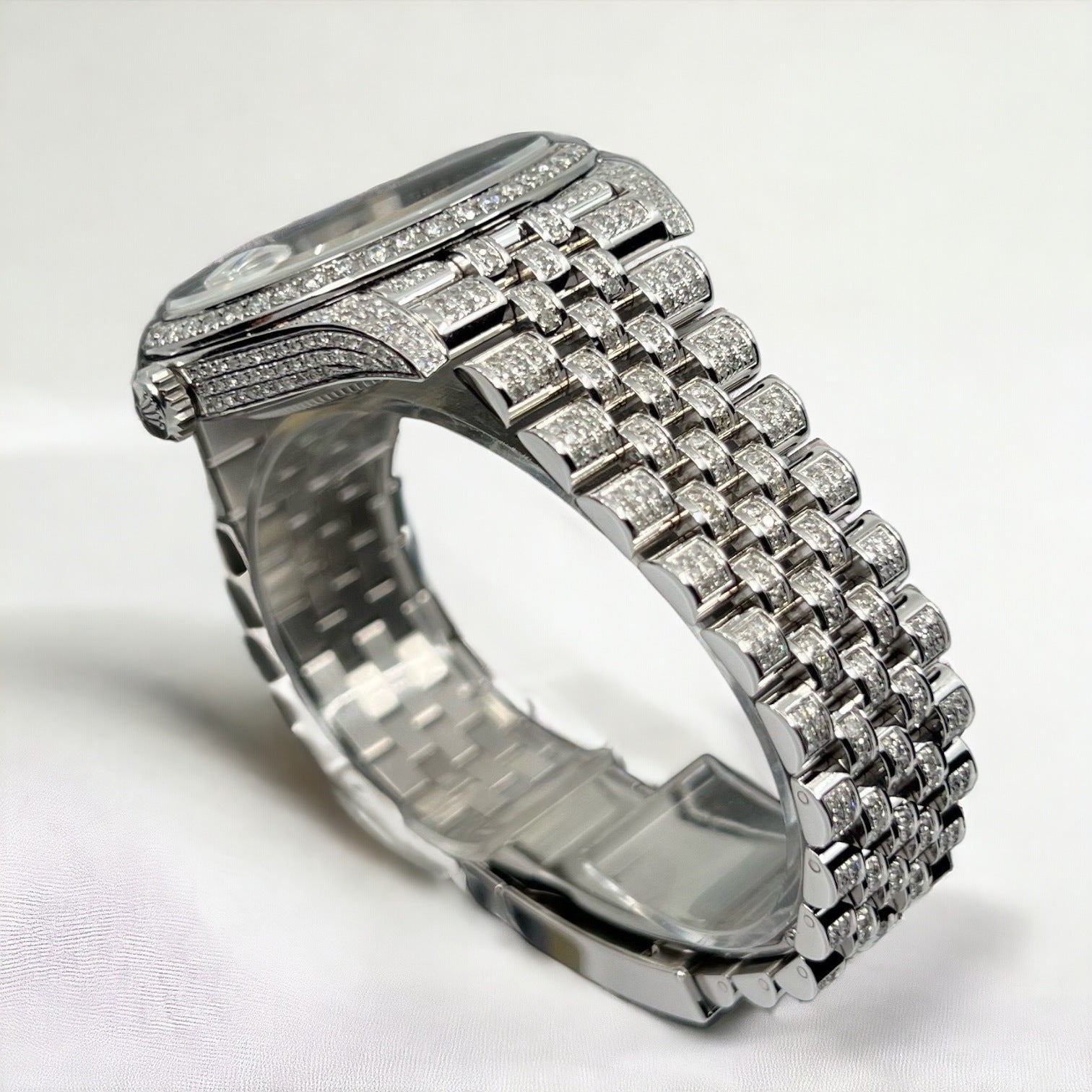 Datejust 41 Full Iced out – Diamonds – Black Dial – Jubilee