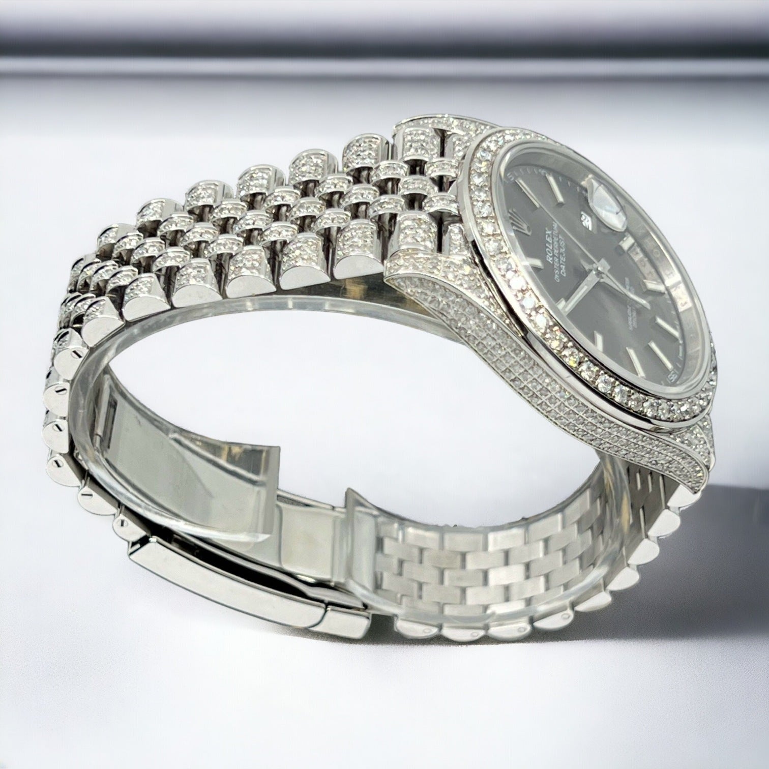 Datejust 41 Full Iced out – Diamonds – Grey Dial – Jubilee