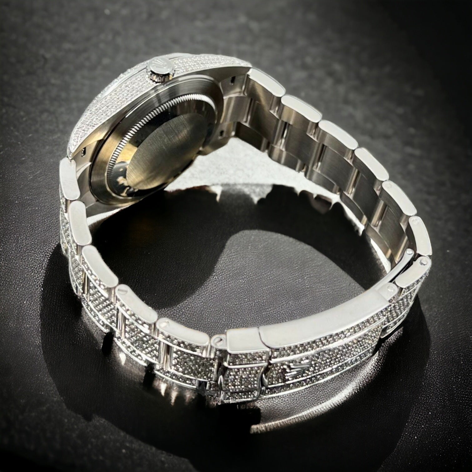 Datejust 41 Full Iced out – Diamonds – Glossy Red Roman Dial