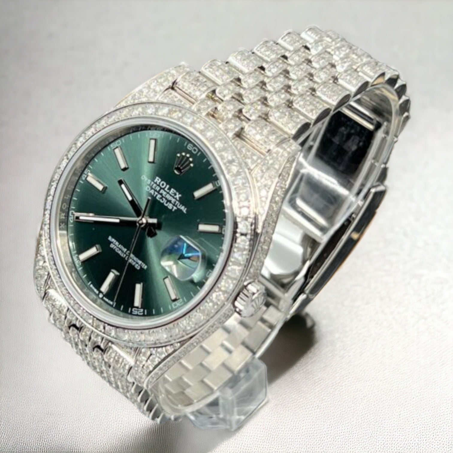Datejust 41 Full Iced out – Diamonds – Green Dial – Jubilee