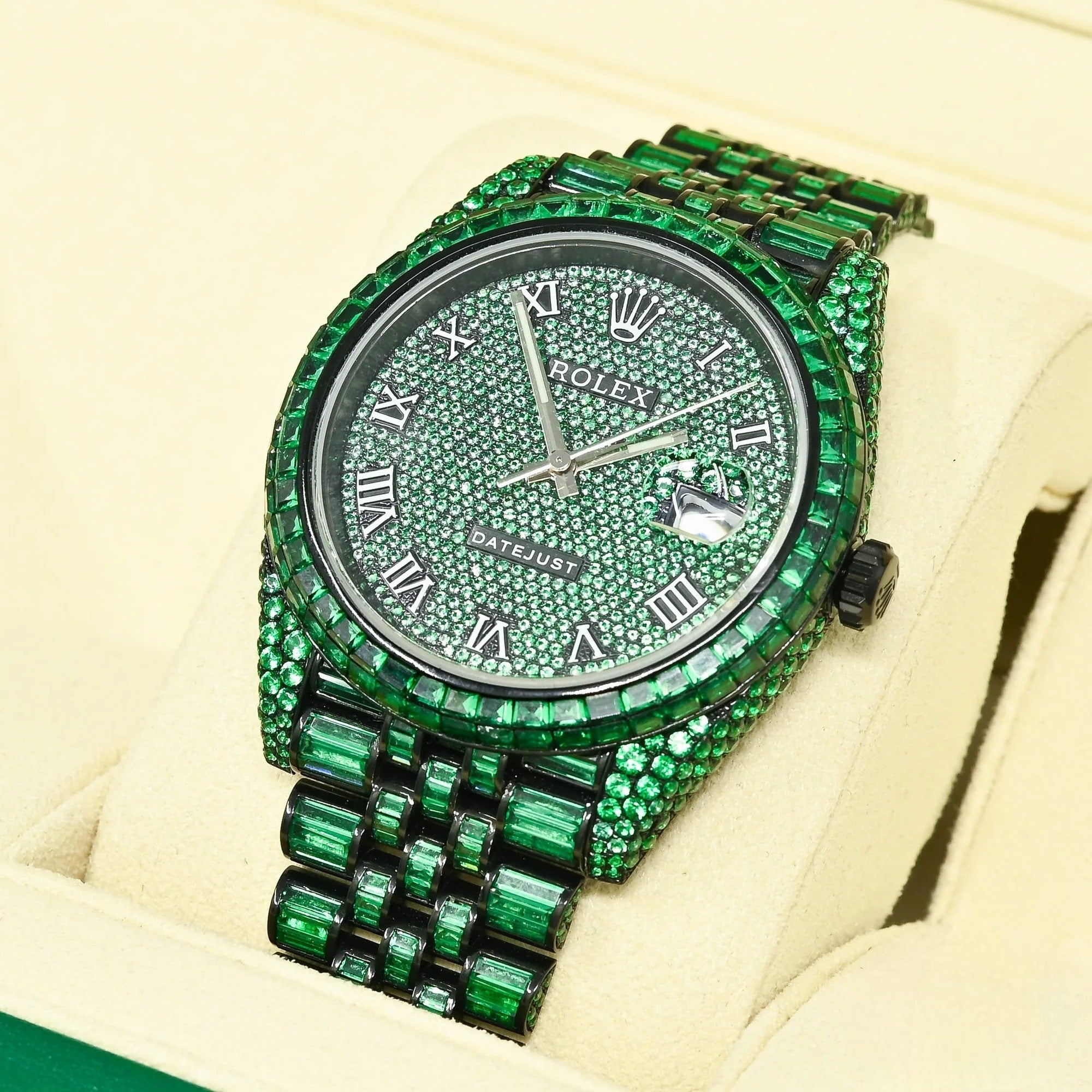 Datejust 41 Full Iced out – Diamonds – Green Emeralds - Roman