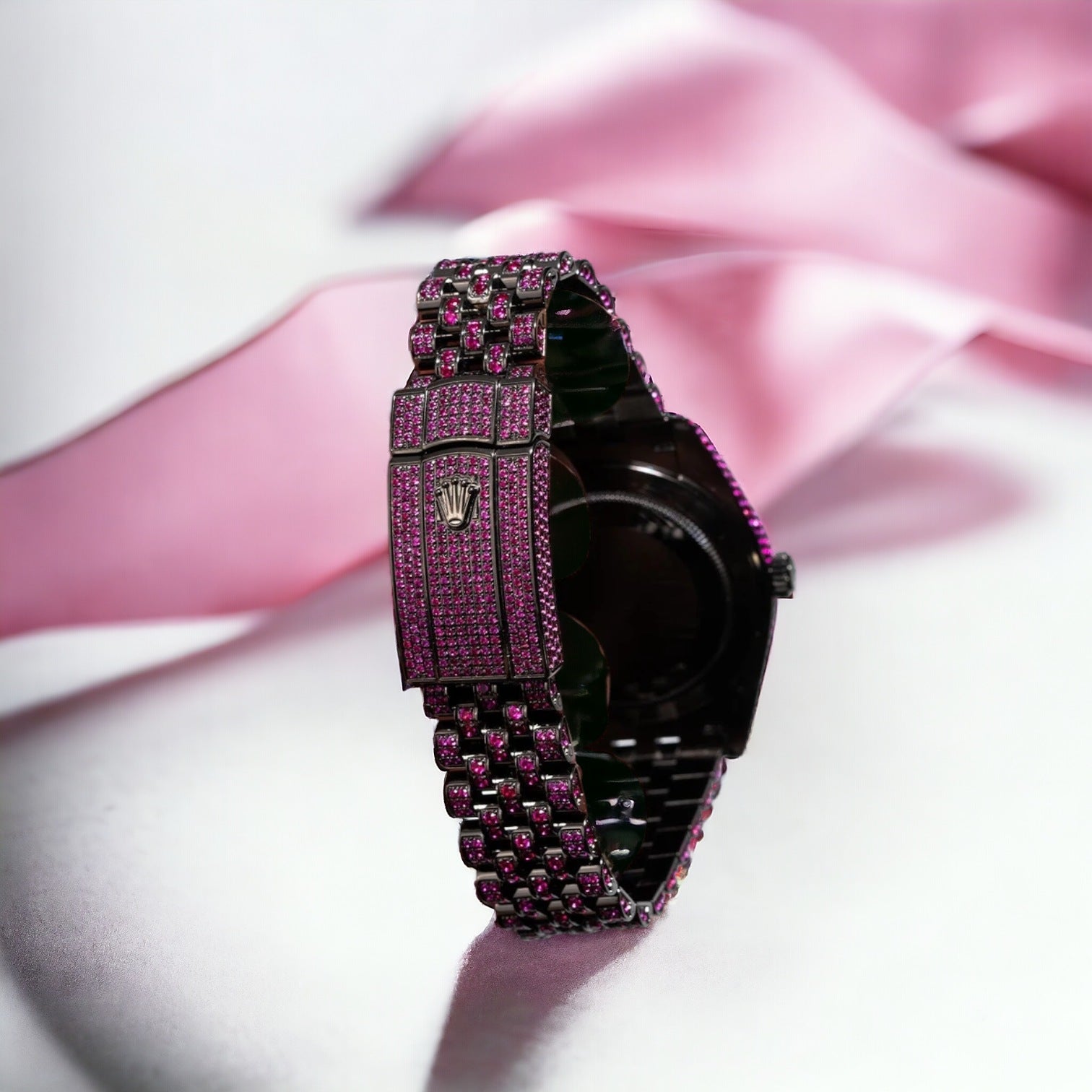 Datejust 41 Full Iced out – Diamonds – Pink Emeralds