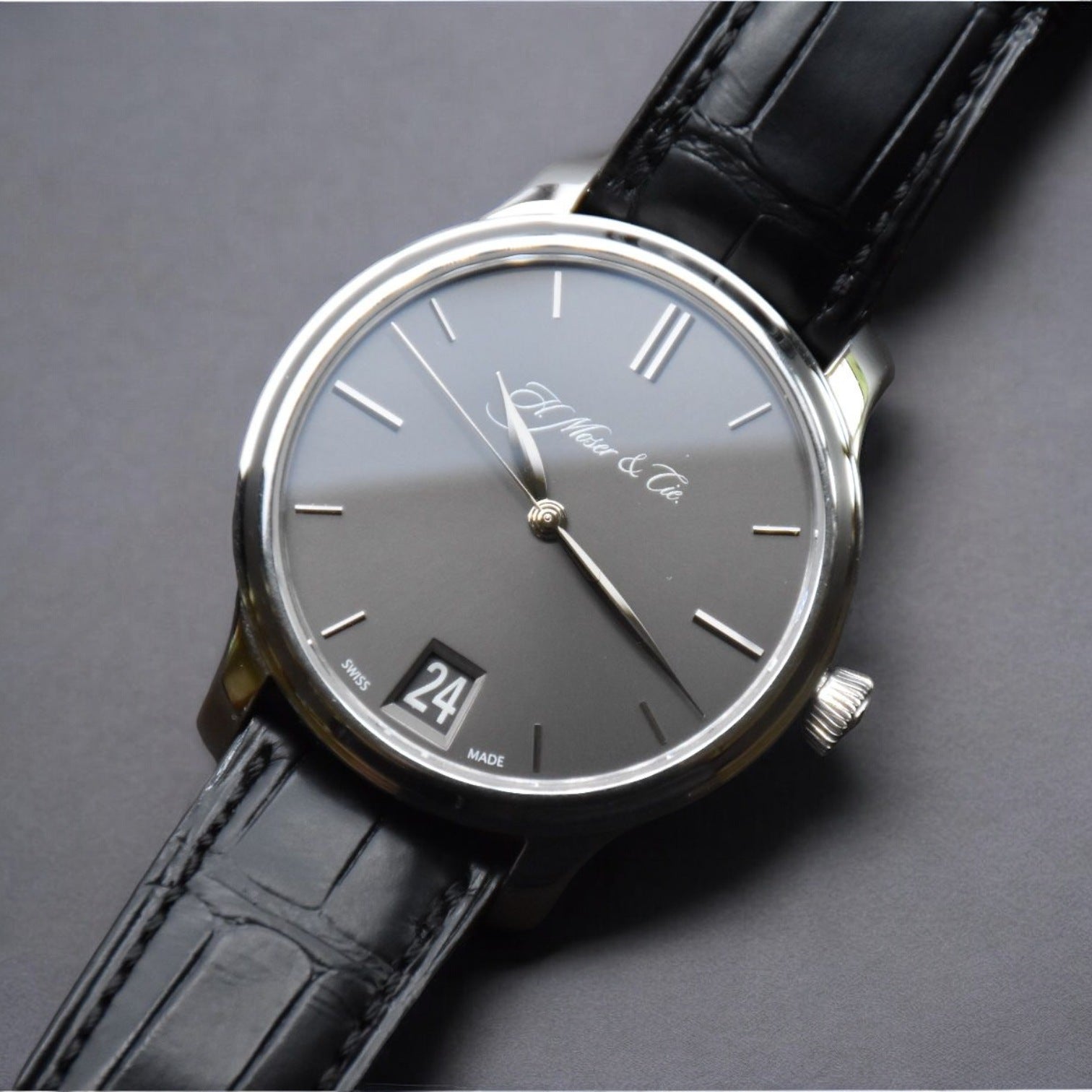 Endeavour Monard Date Platinum 40.8mm