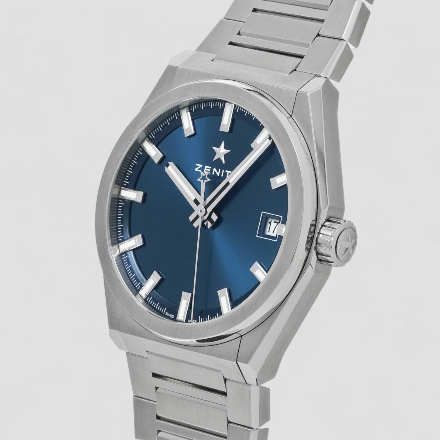 Defy Classic 41mm Titanium / Bracelet