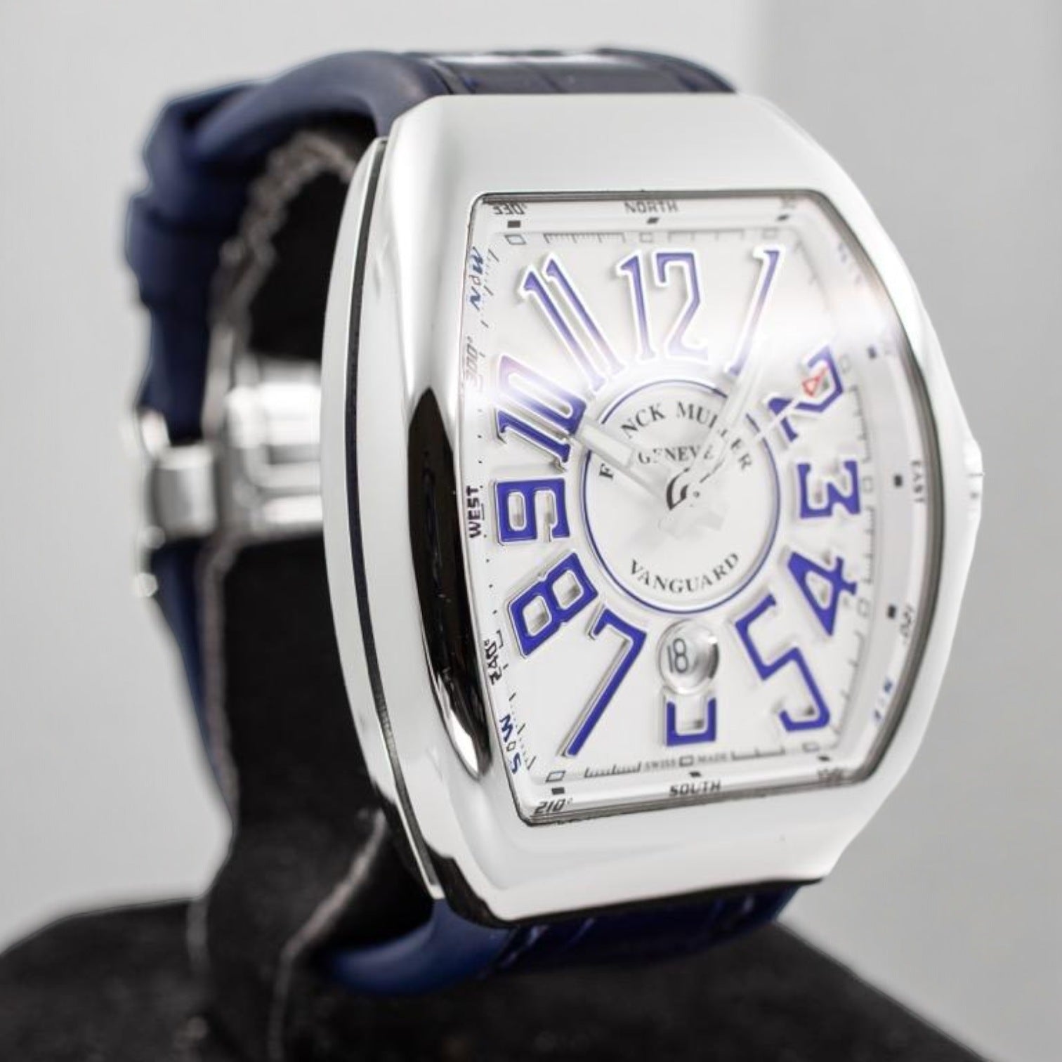 Vanguard V45 in Stainless Steel