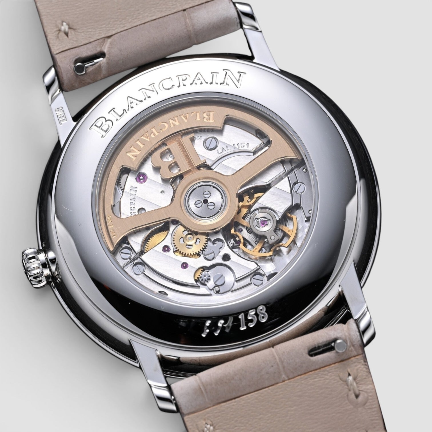 Villeret Ultra-Slim Extraplate 18K Gold Opaline Dial