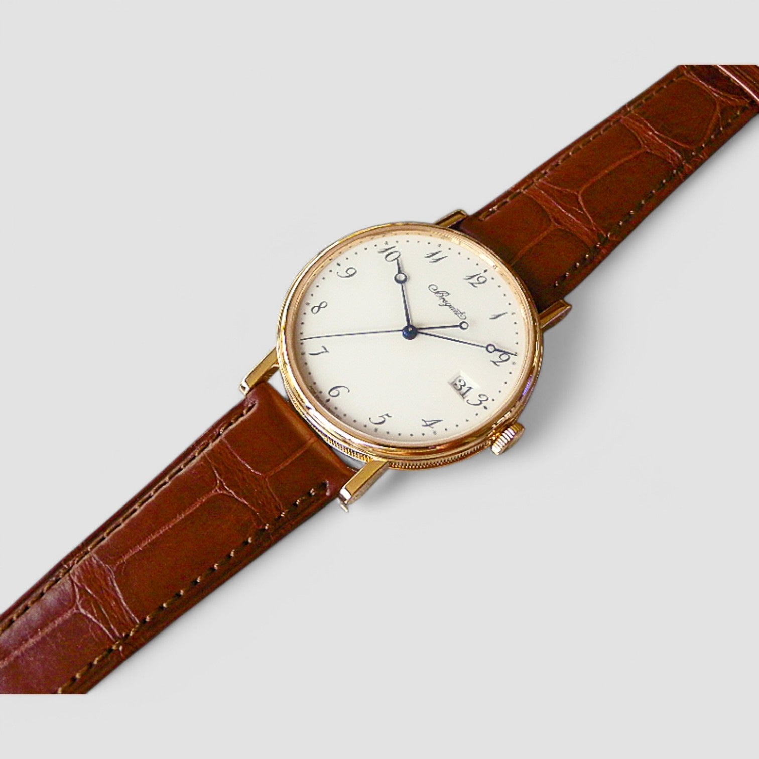 Classique Automatic Enamel Dial 18K Yellow Gold Description
