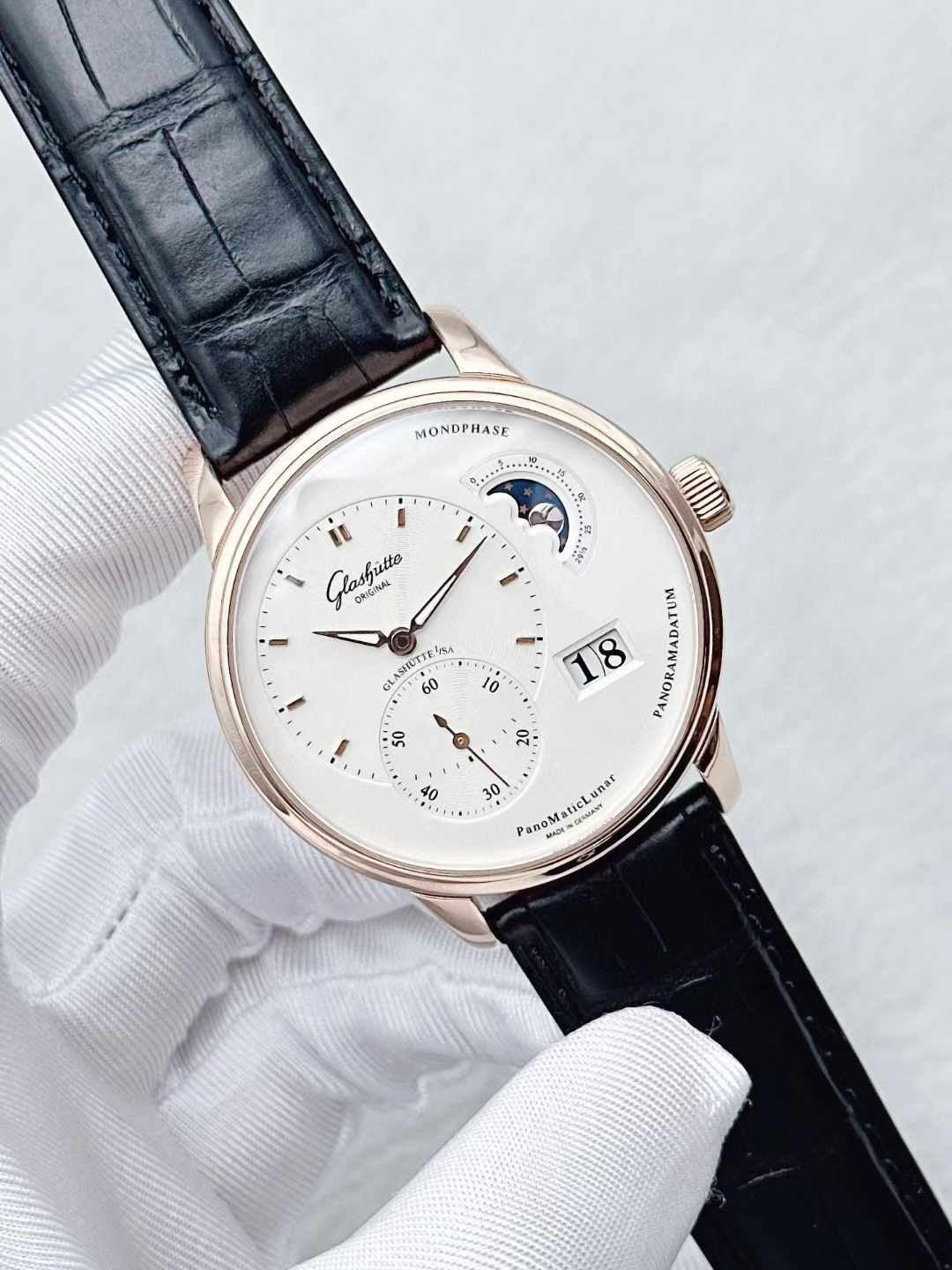 PanoMaticLunar Silver Dial 18K Rose Gold