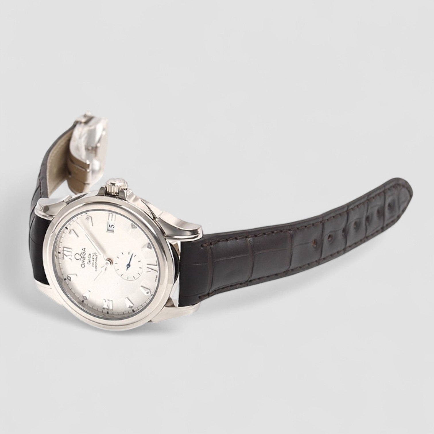 De Ville Global Limited 699