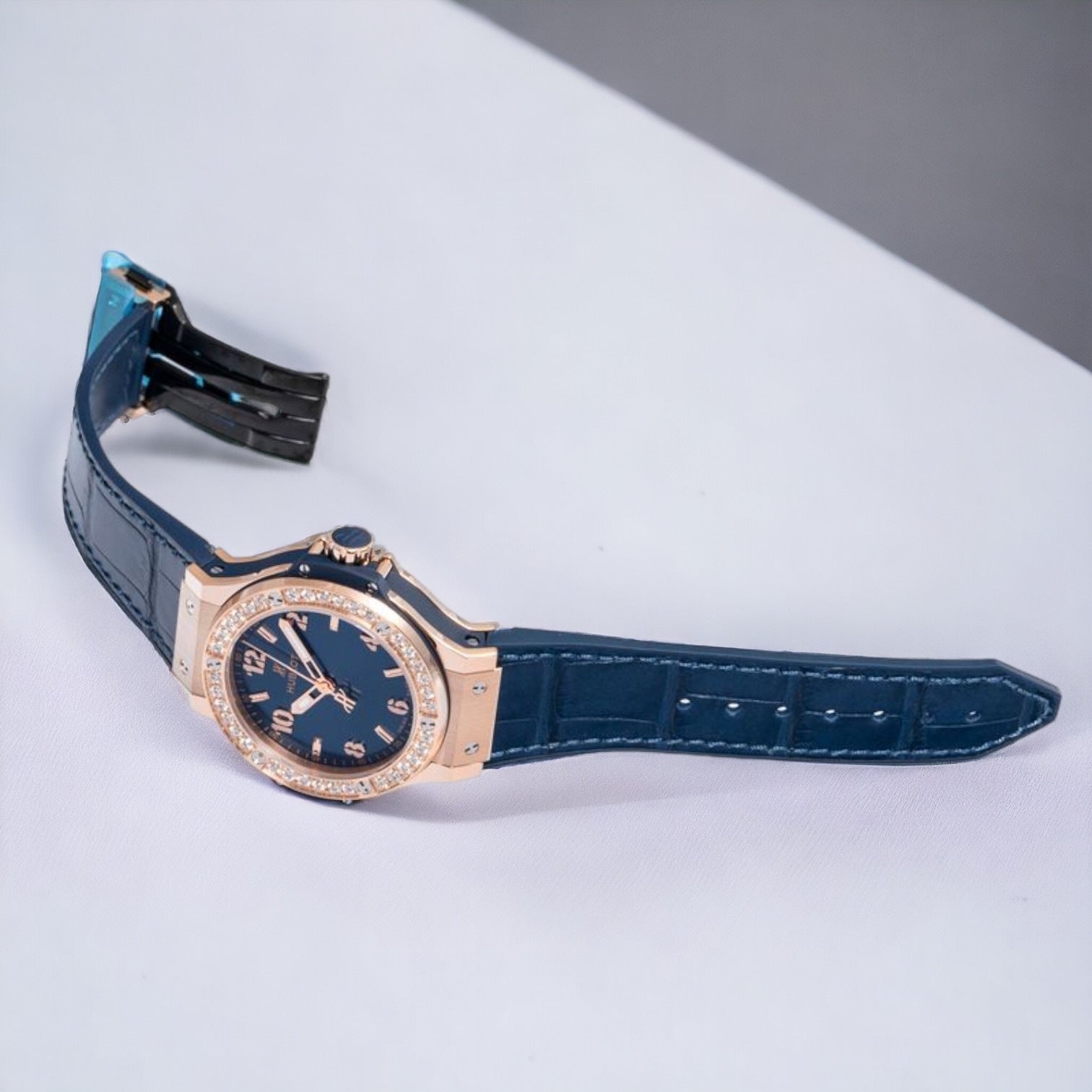 Big Bang Gold Blue Diamonds