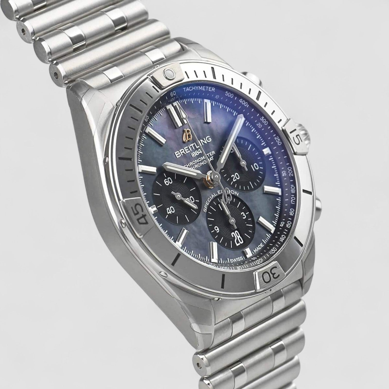 Chronomat B01 42 Japan
