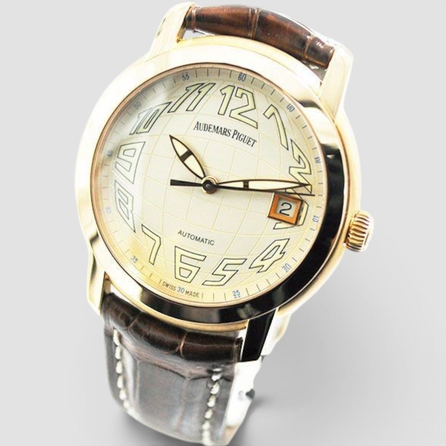 Jules Audemars Globe 39mm 18K Rose Gold Ivory Dial