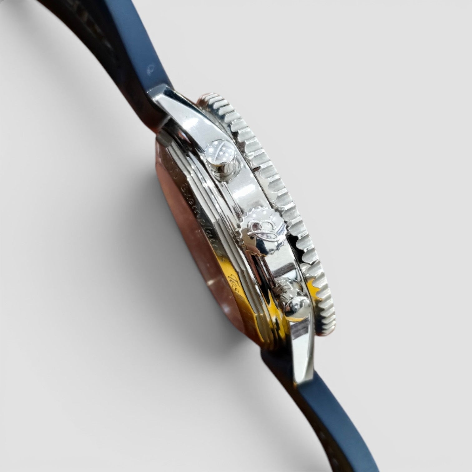 Navitimer 01 43 Limited Edition Blue Dial Men's Watch