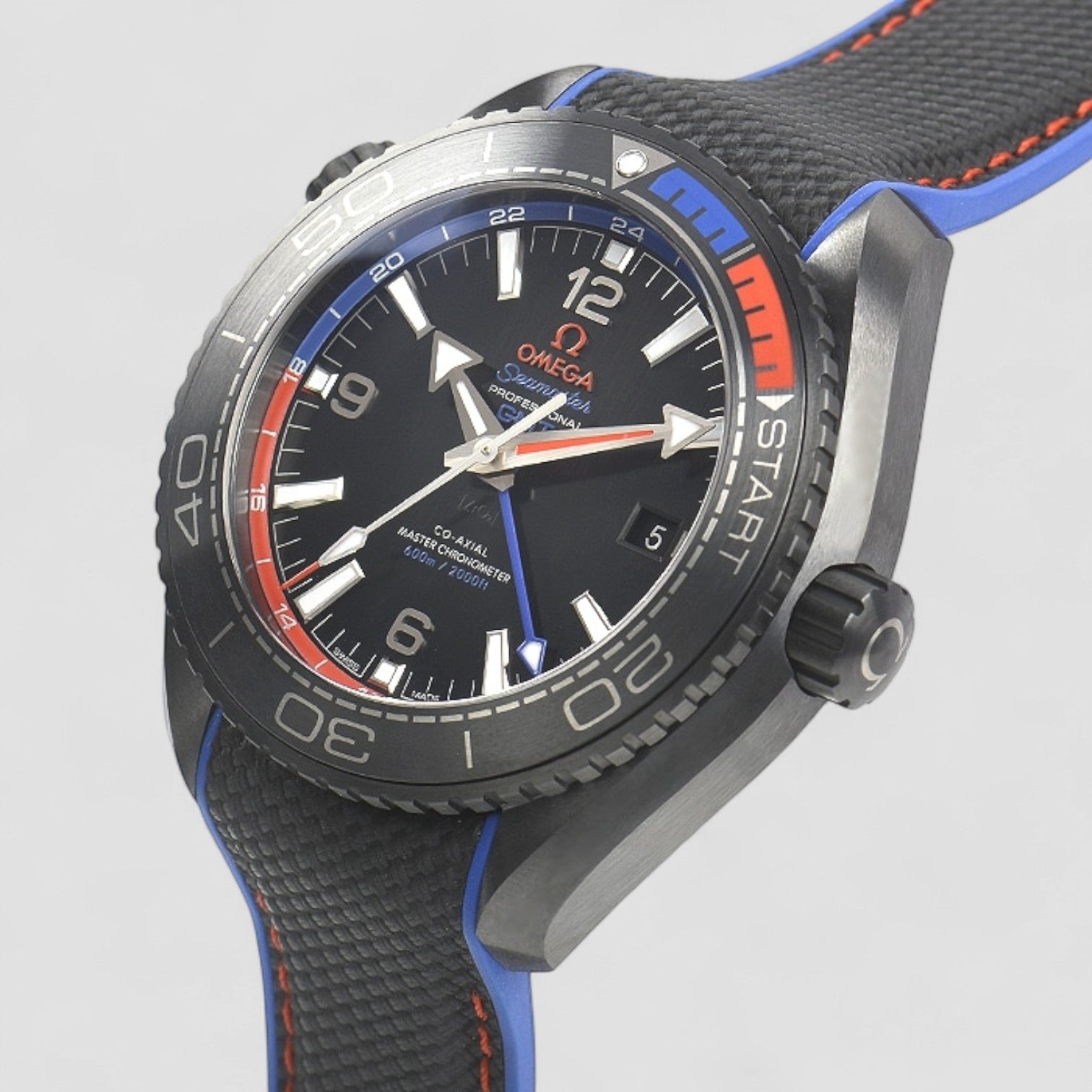 Planet Ocean 600m Co-Axial Master Chronometer GMT 45.5mm Mens Watch