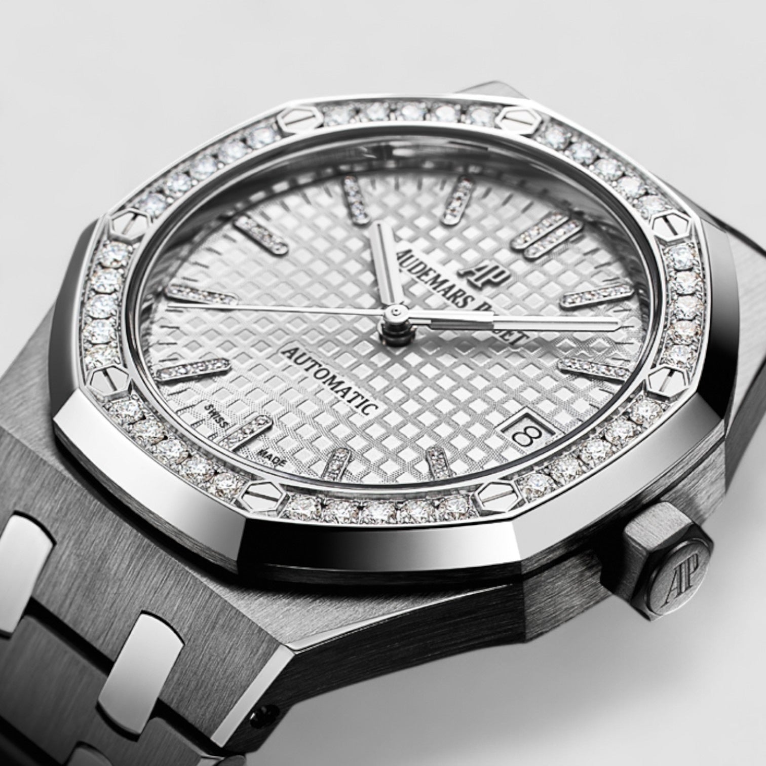 Royal Oak QEII Cup 2017 37mm