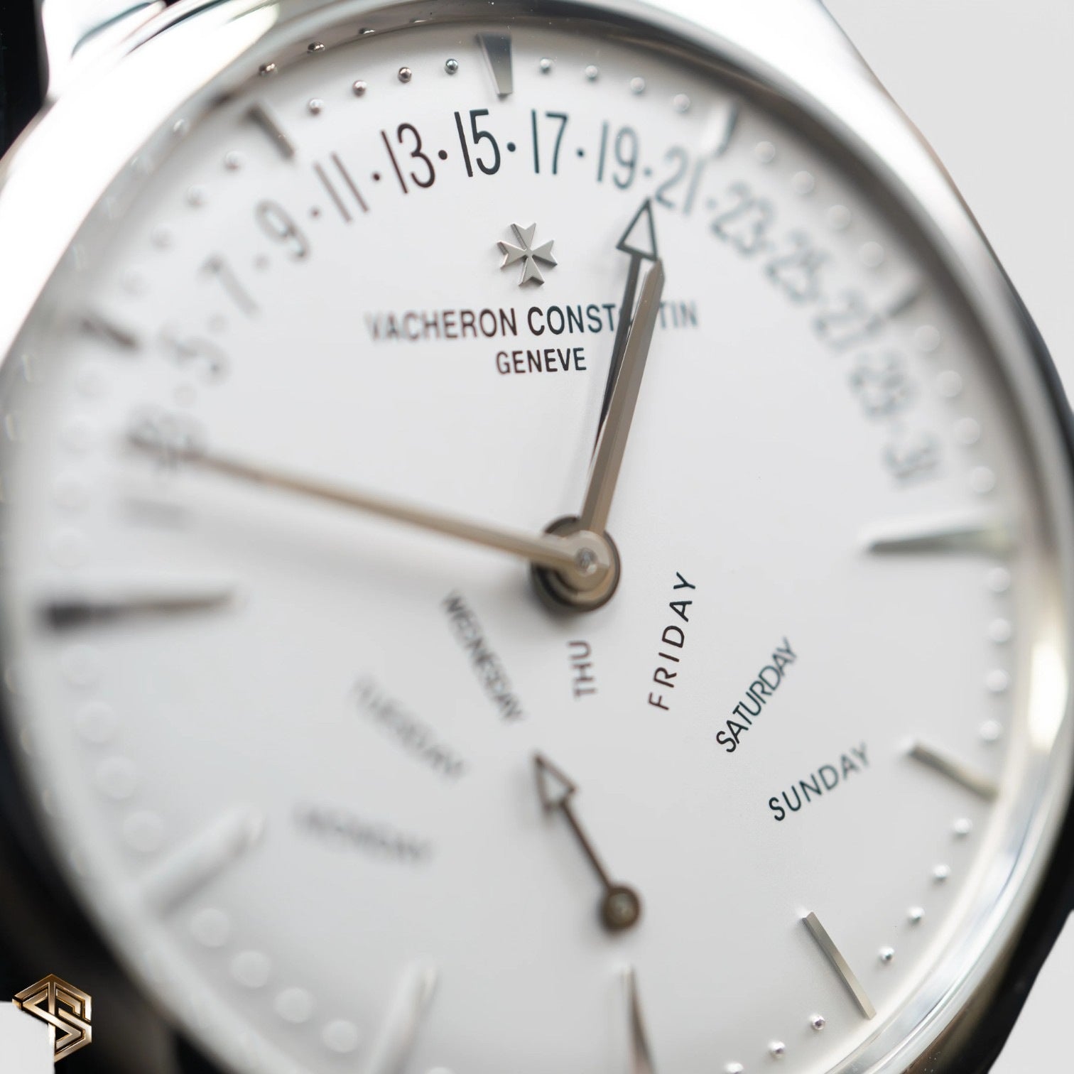 Patrimony Retrograde Day-Date 42.5mm White Gold