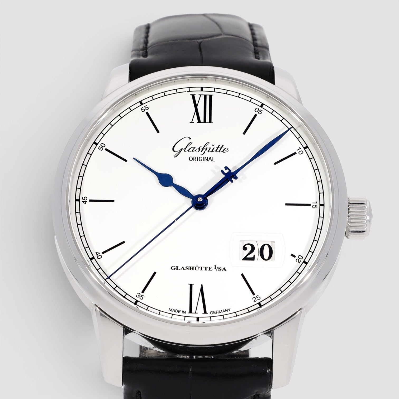 Senator Excellence Panorama Date 40mm Steel Silver Dial