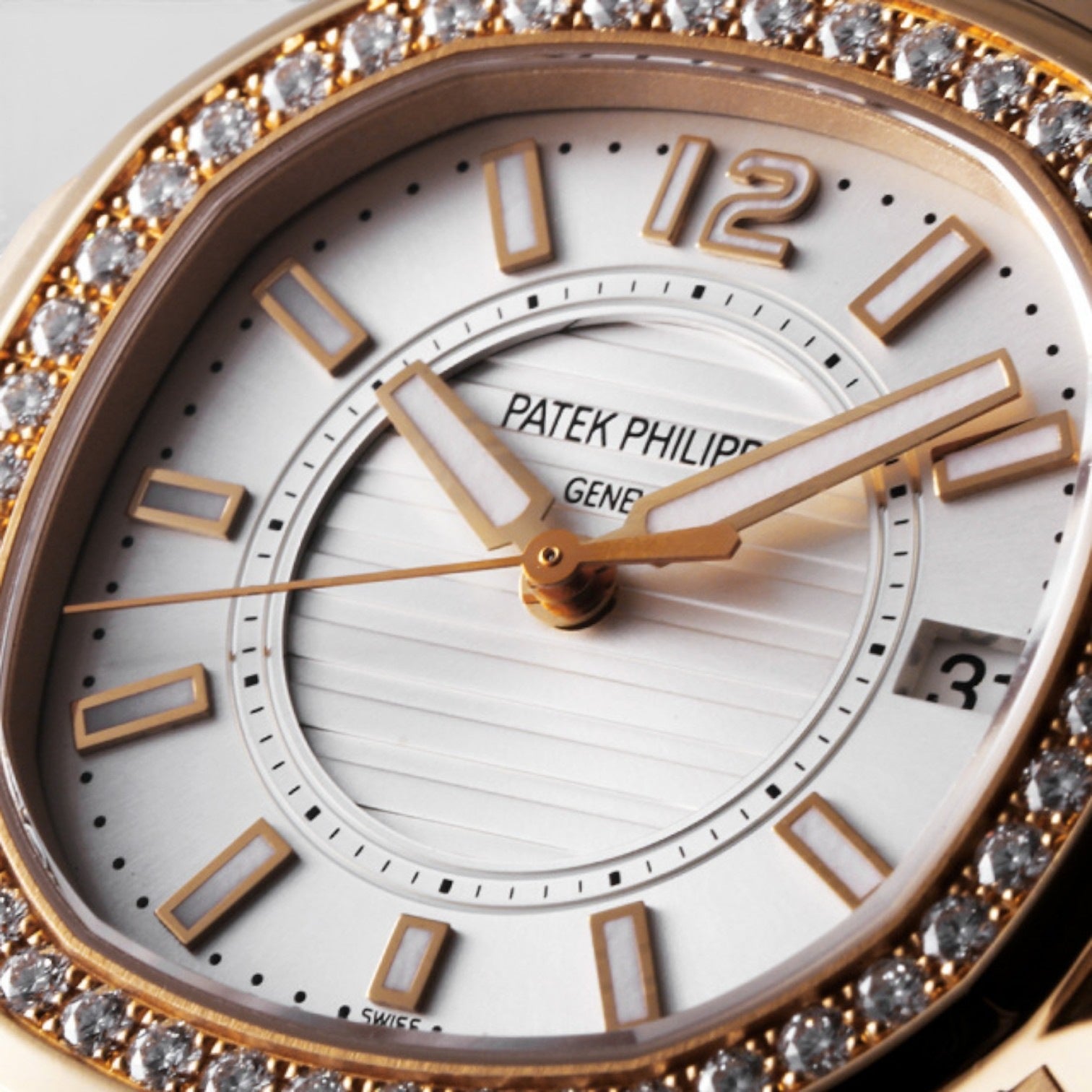Nautilus Ladies 32mm Rose Gold Diamond Bezel