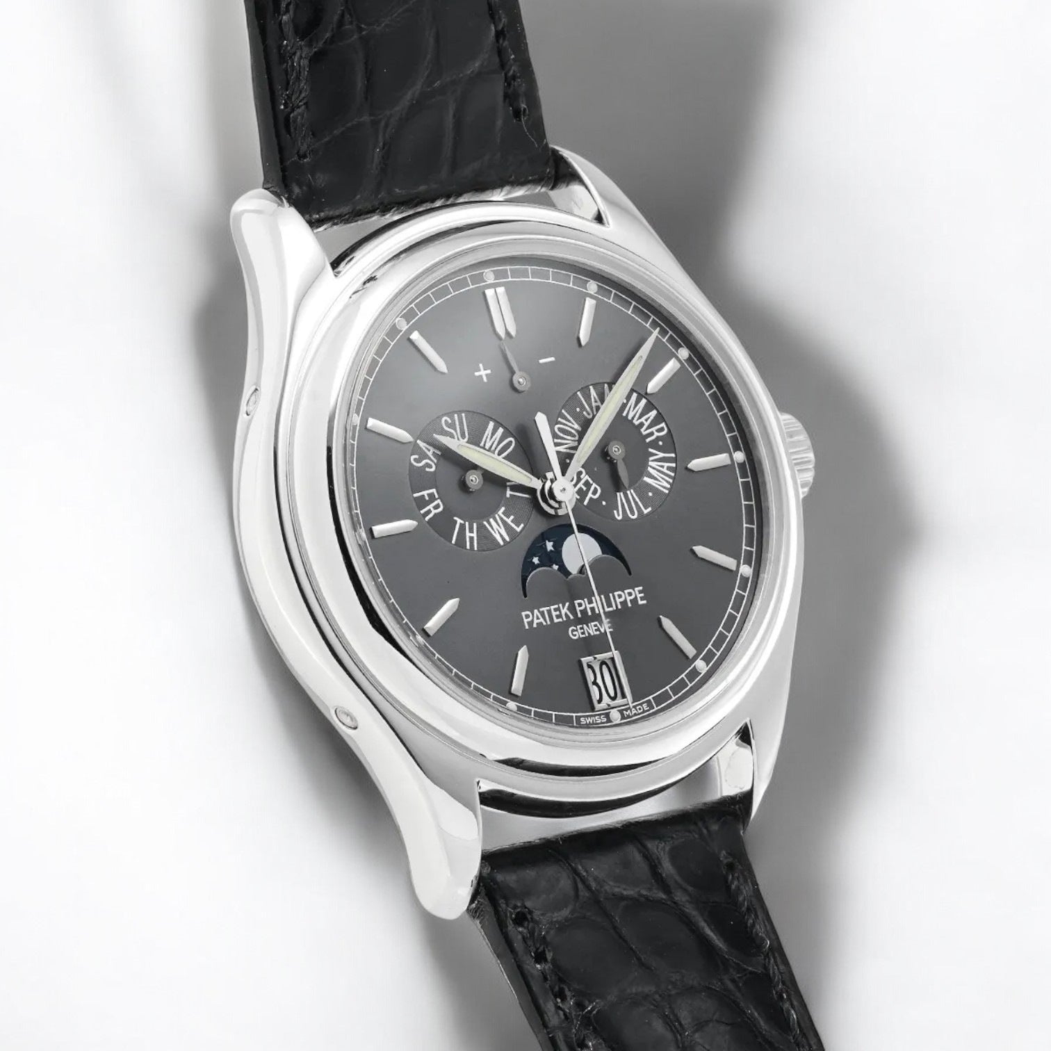 Annual Calendar 5146P Grey Dial Platinum