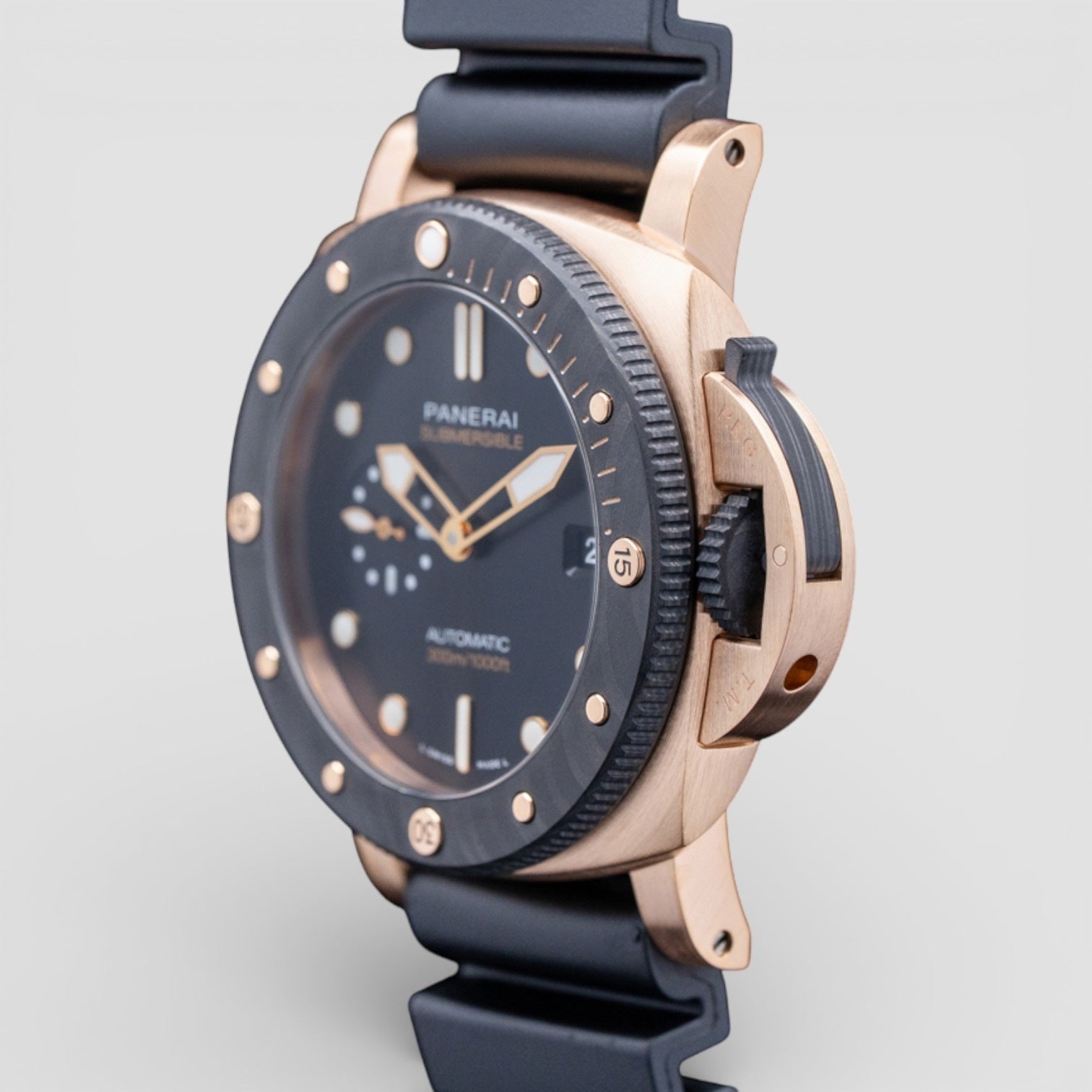 Submersible Quarantaquattro Goldtech Orocarbo