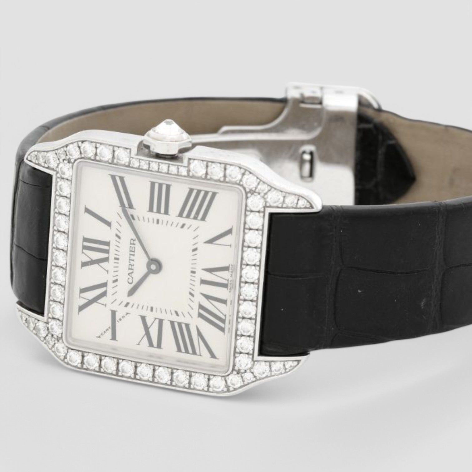 Santos Dumont 18K White Gold Diamond Bezel Manual Wind Description
