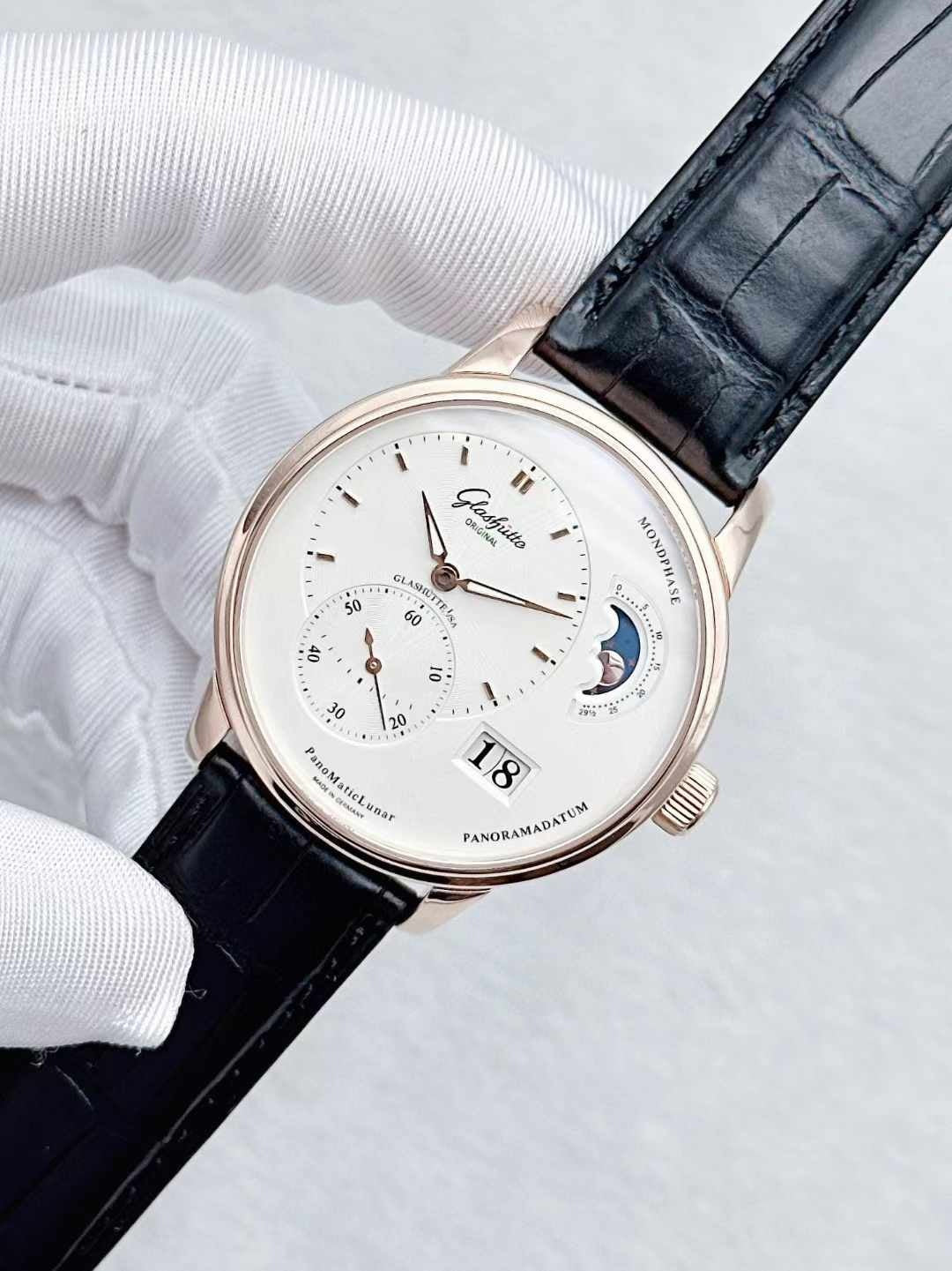 PanoMaticLunar Silver Dial 18K Rose Gold