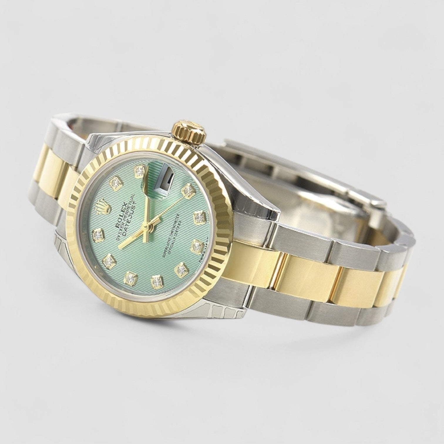 Lady-Datejust Mint Green Diamond Dial 18L Yellow Gold 28mm