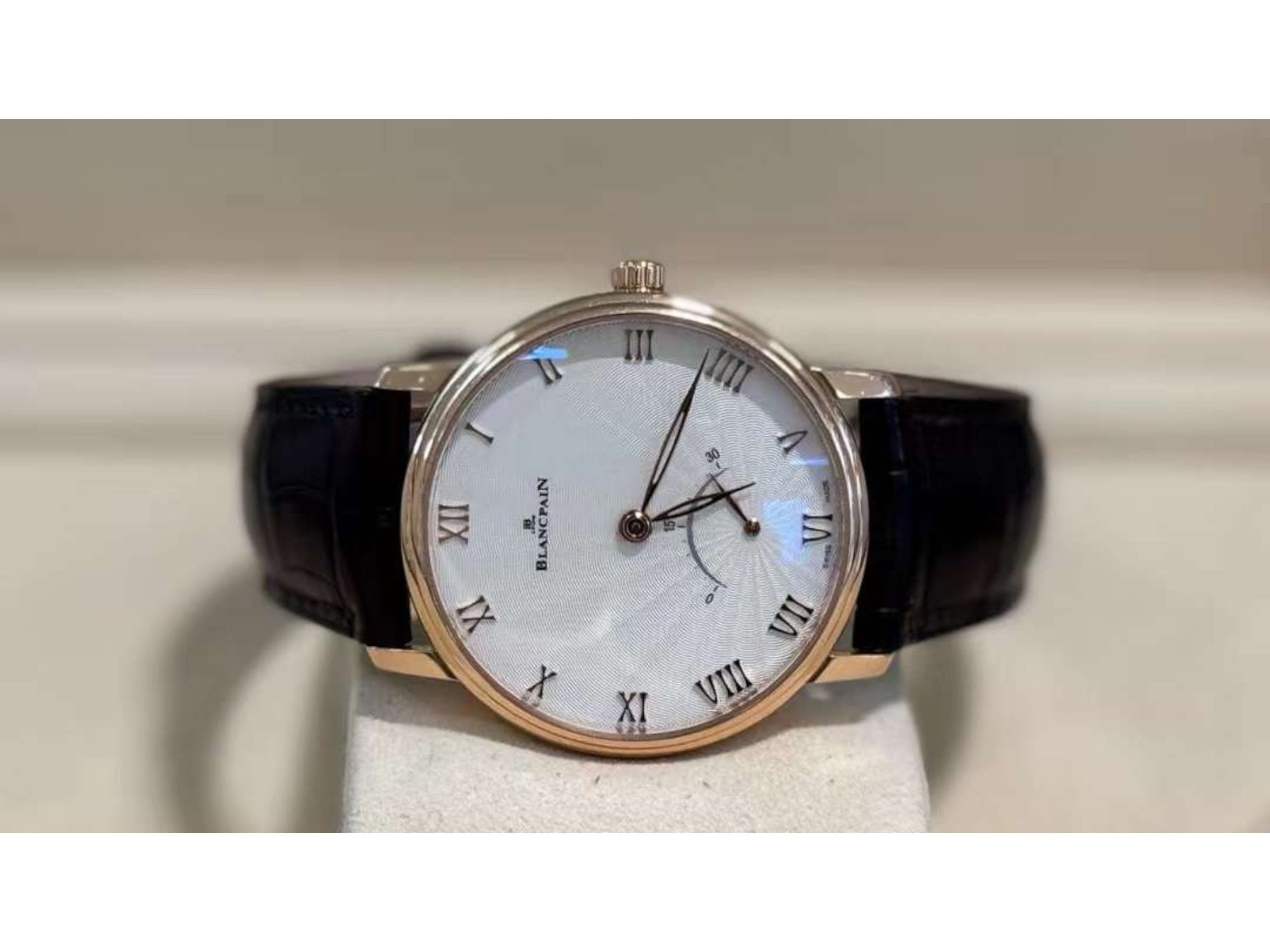 Villeret Ultra-slim Retrograde Small Seconds