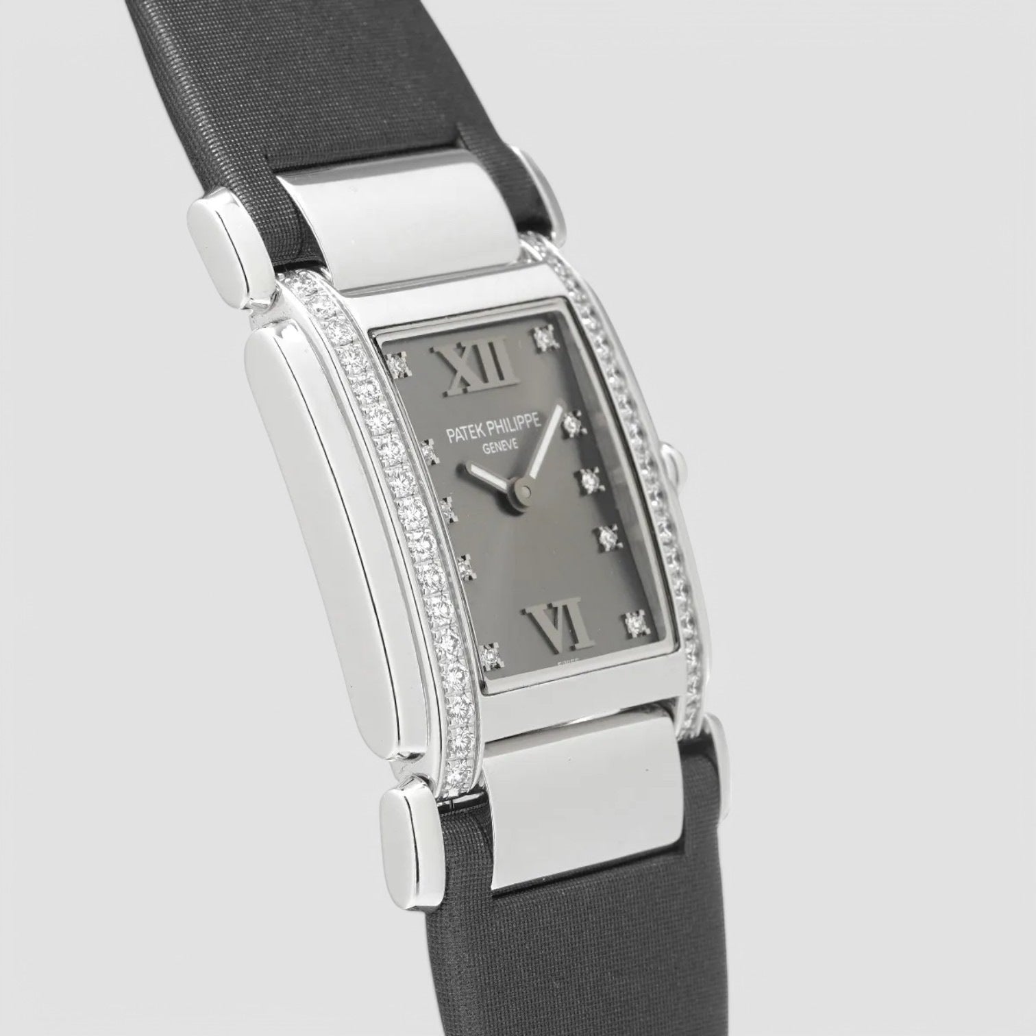 Twenty~4 Ladies Medium 32 x 30mm Grey Diamond Roman White Gold