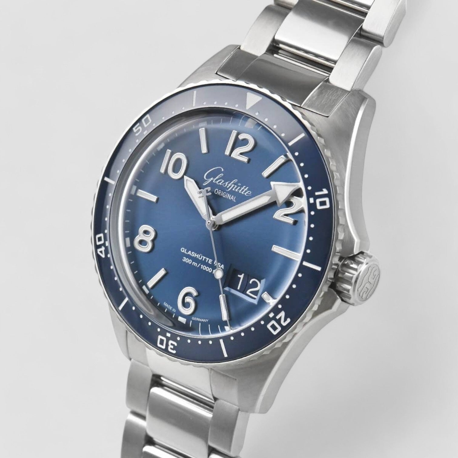 SeaQ Panoramadatum Panorama Date Blue Dial SS