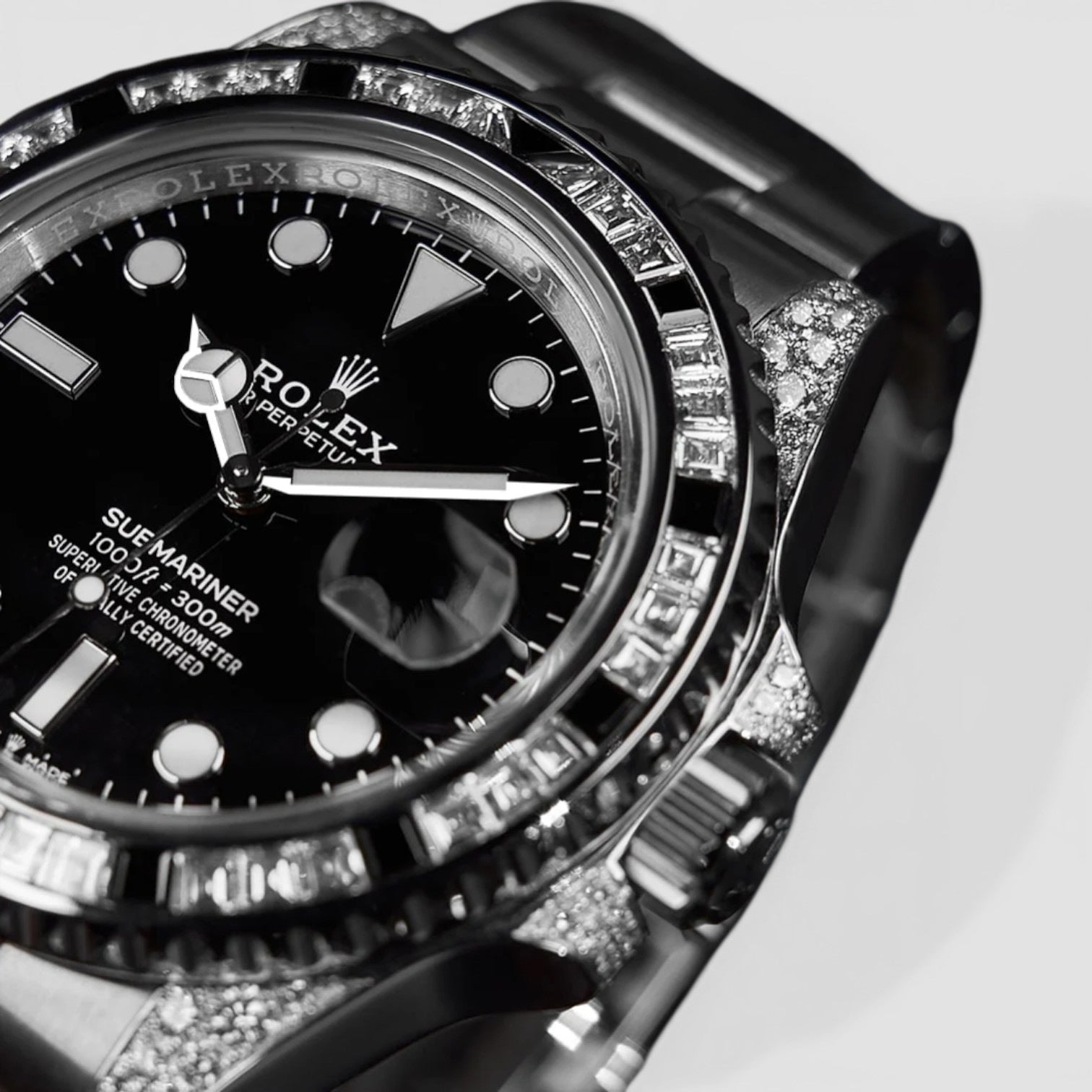 Submariner Date Diamond-Set with 'Tuxedo' Bezel