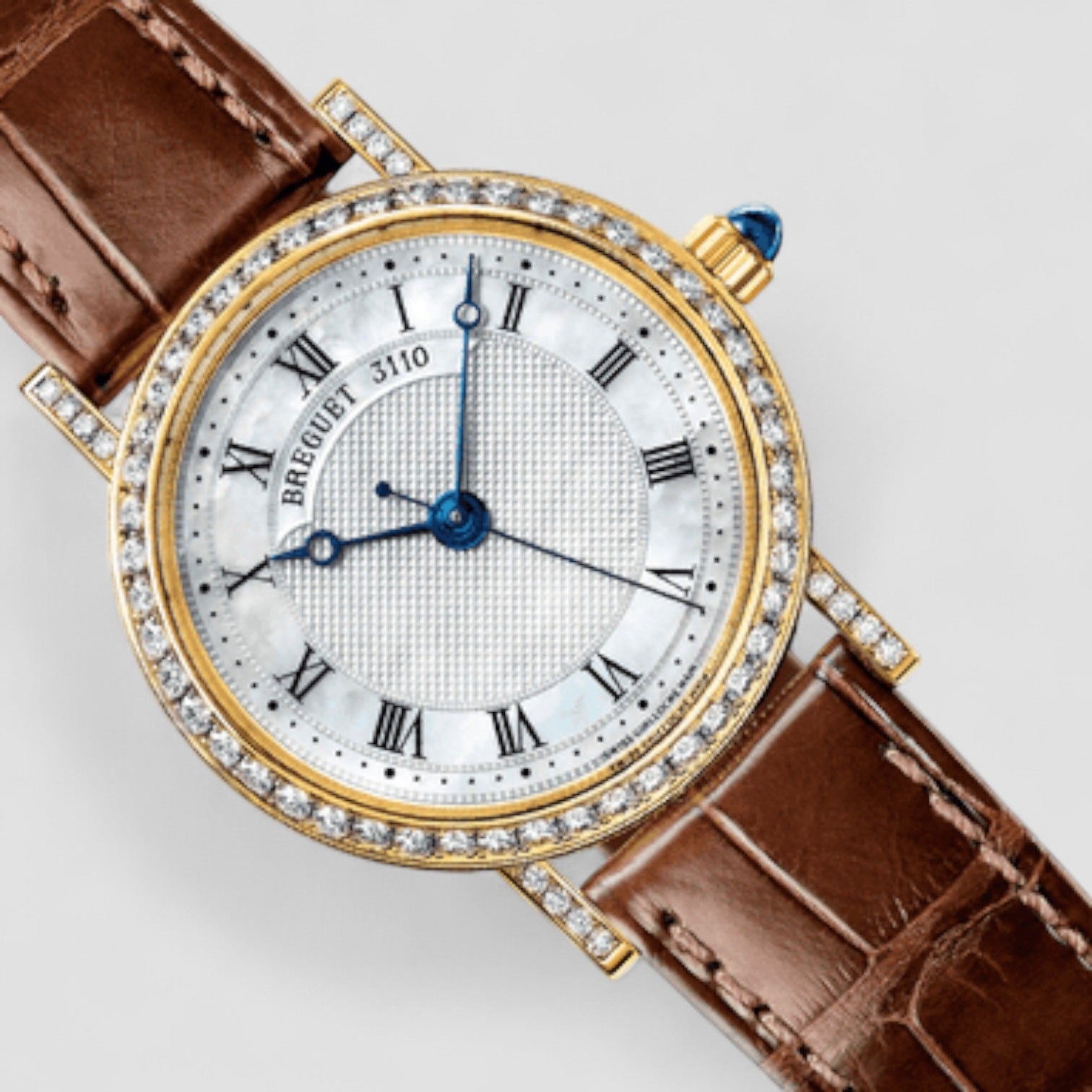 Classique Natural White Dial 18K Yellow Gold 30mm