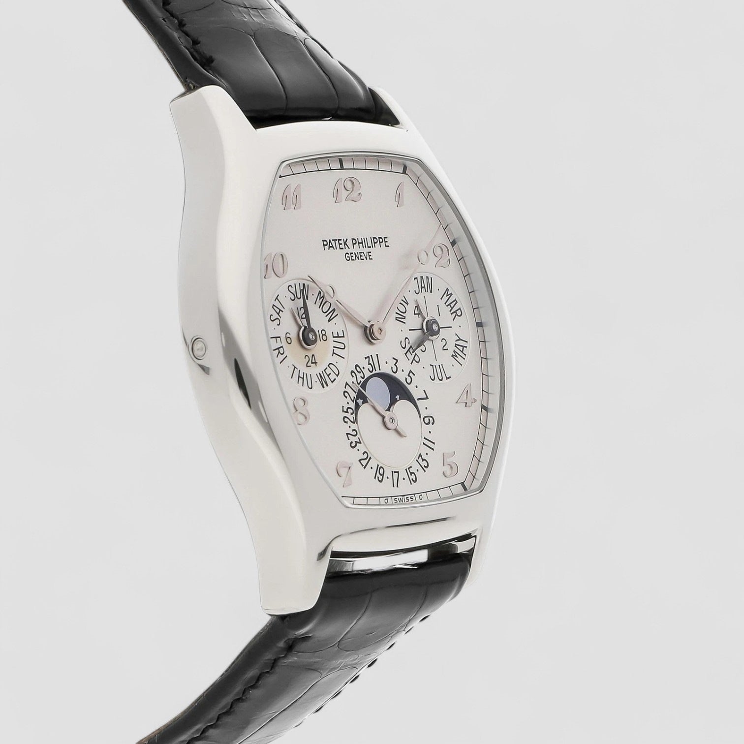 Perpetual Calendar Tonneau 18K White Gold Silver Dial