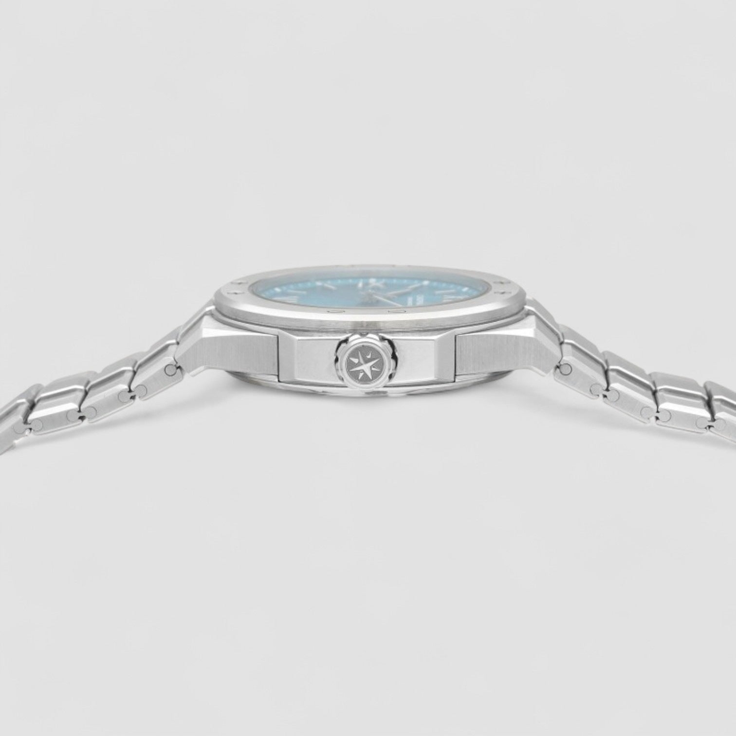 Alpine Eagle Maritime Blue 41mm