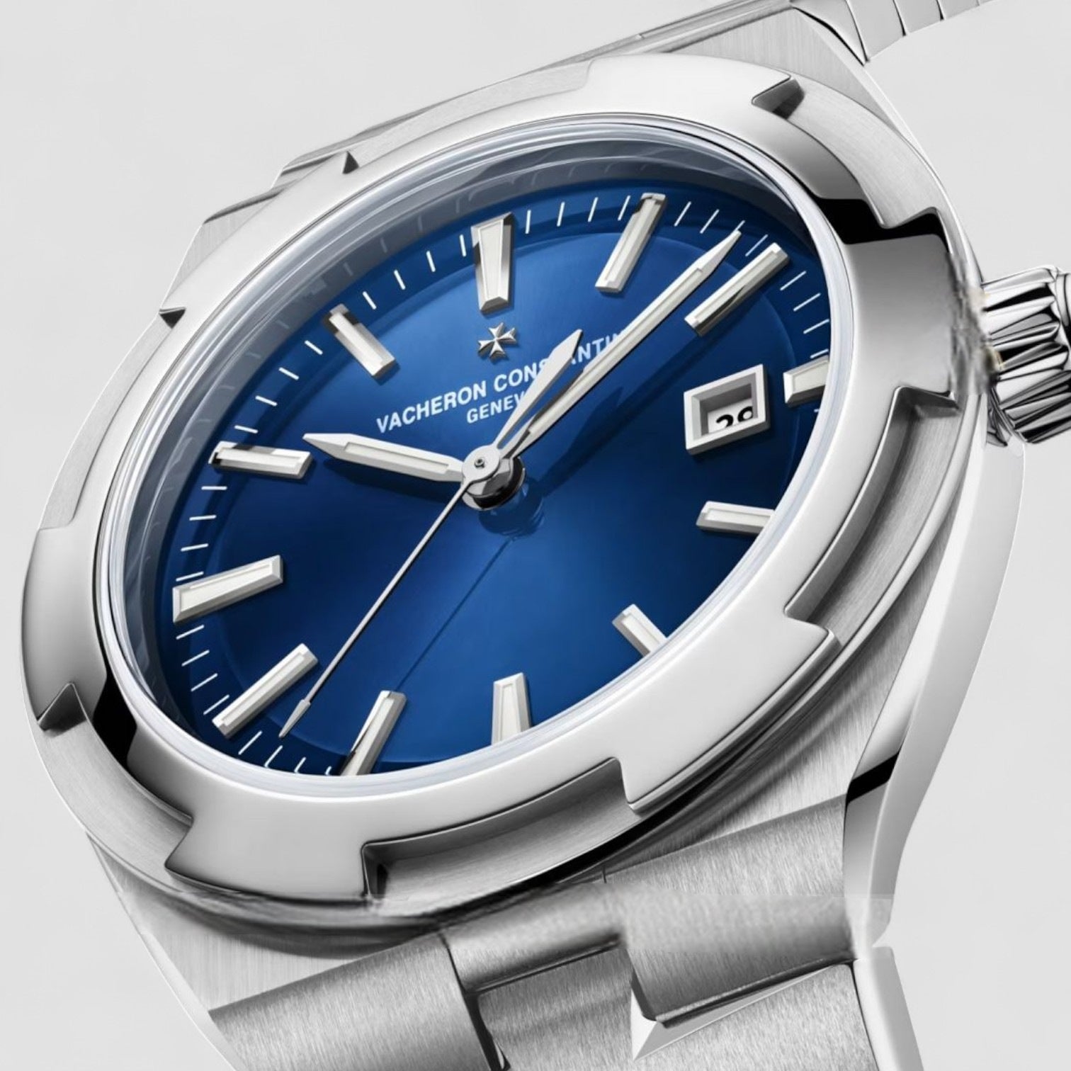 Overseas 4600v Automatic 34.5mm Blue Dial SS