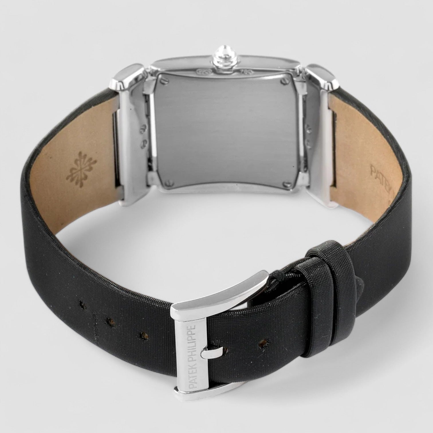 Twenty 4 White Gold / Satin