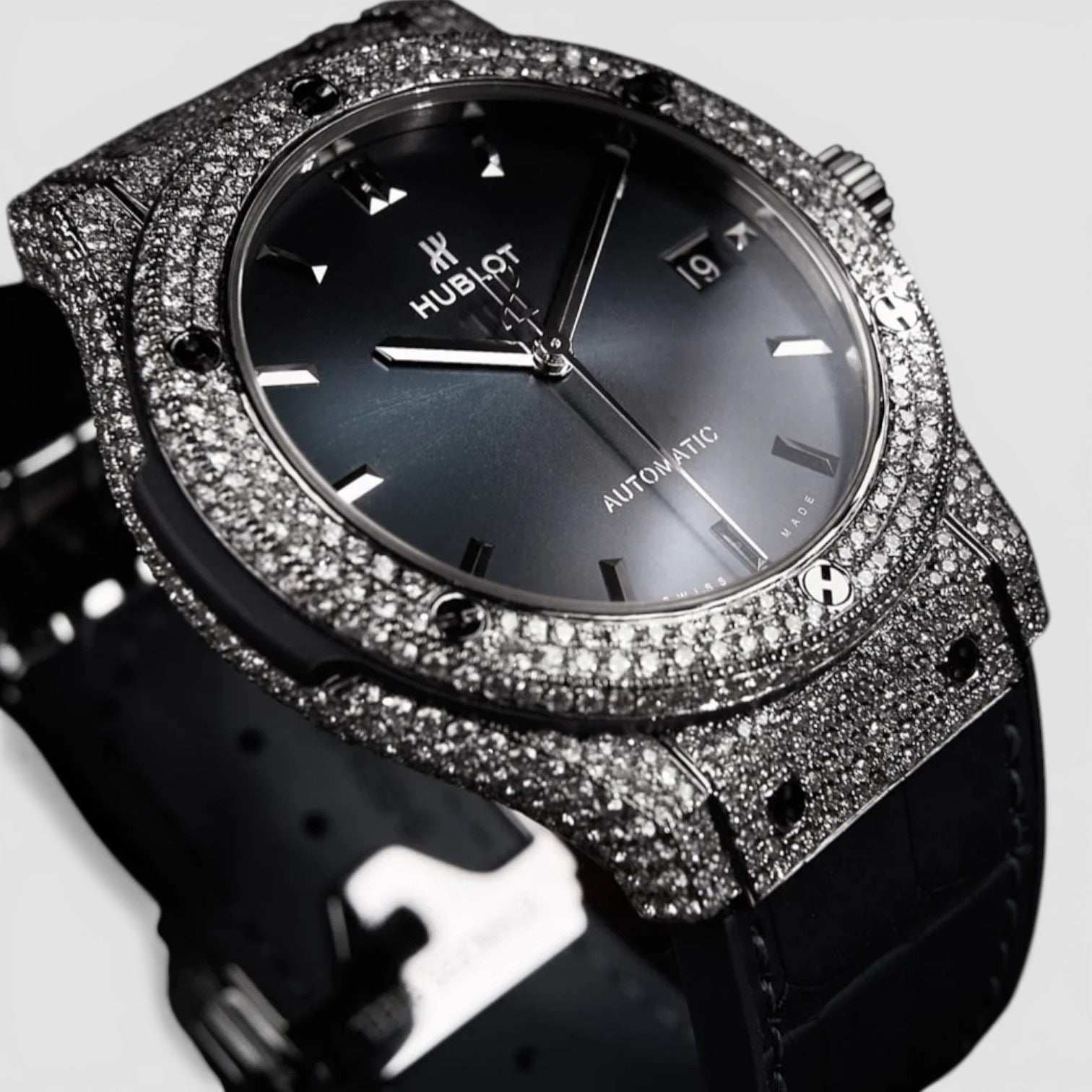 Classic Fusion Racing Grey Titanium Diamond-Set